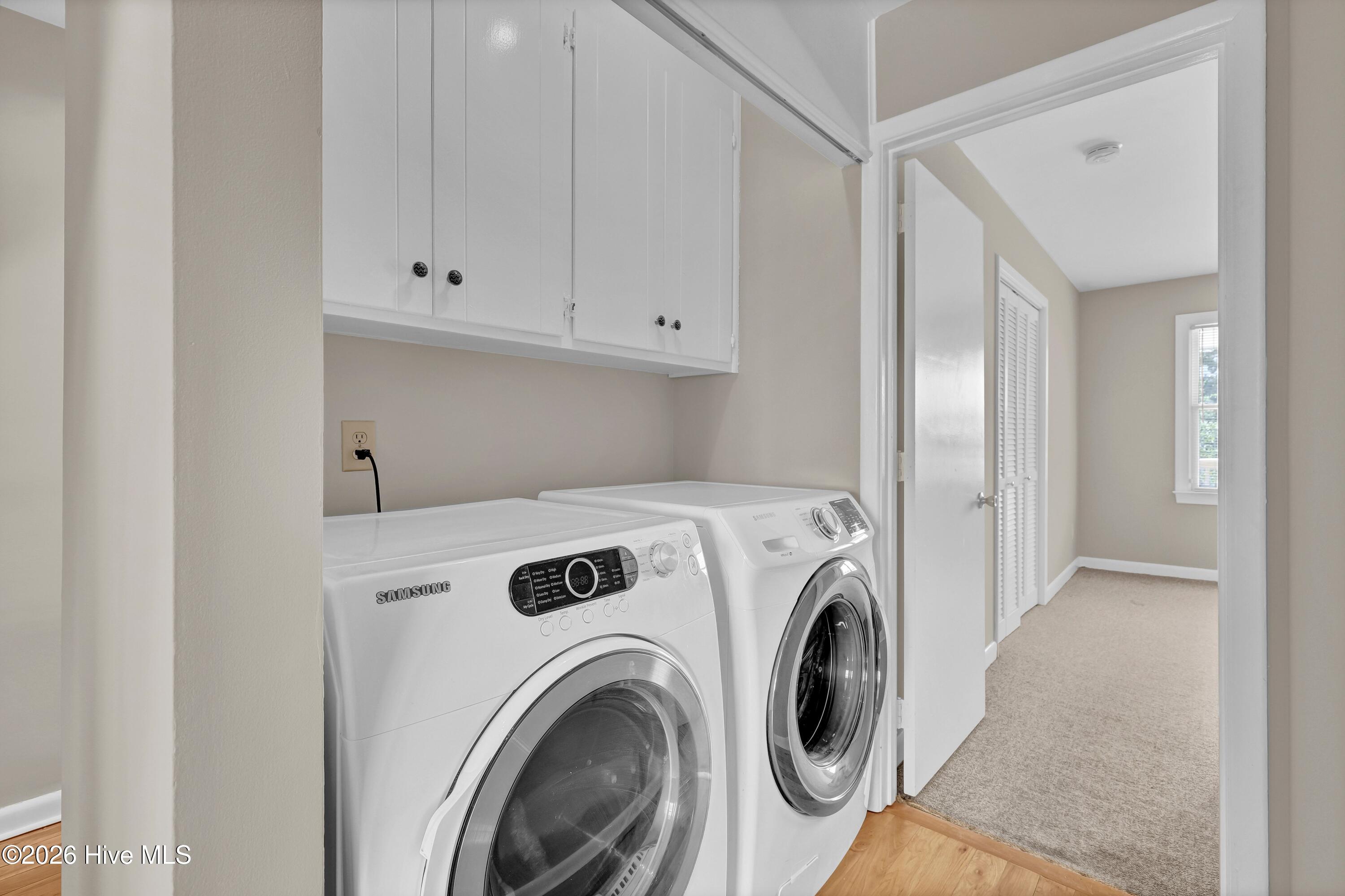 100565989 | Photo 18