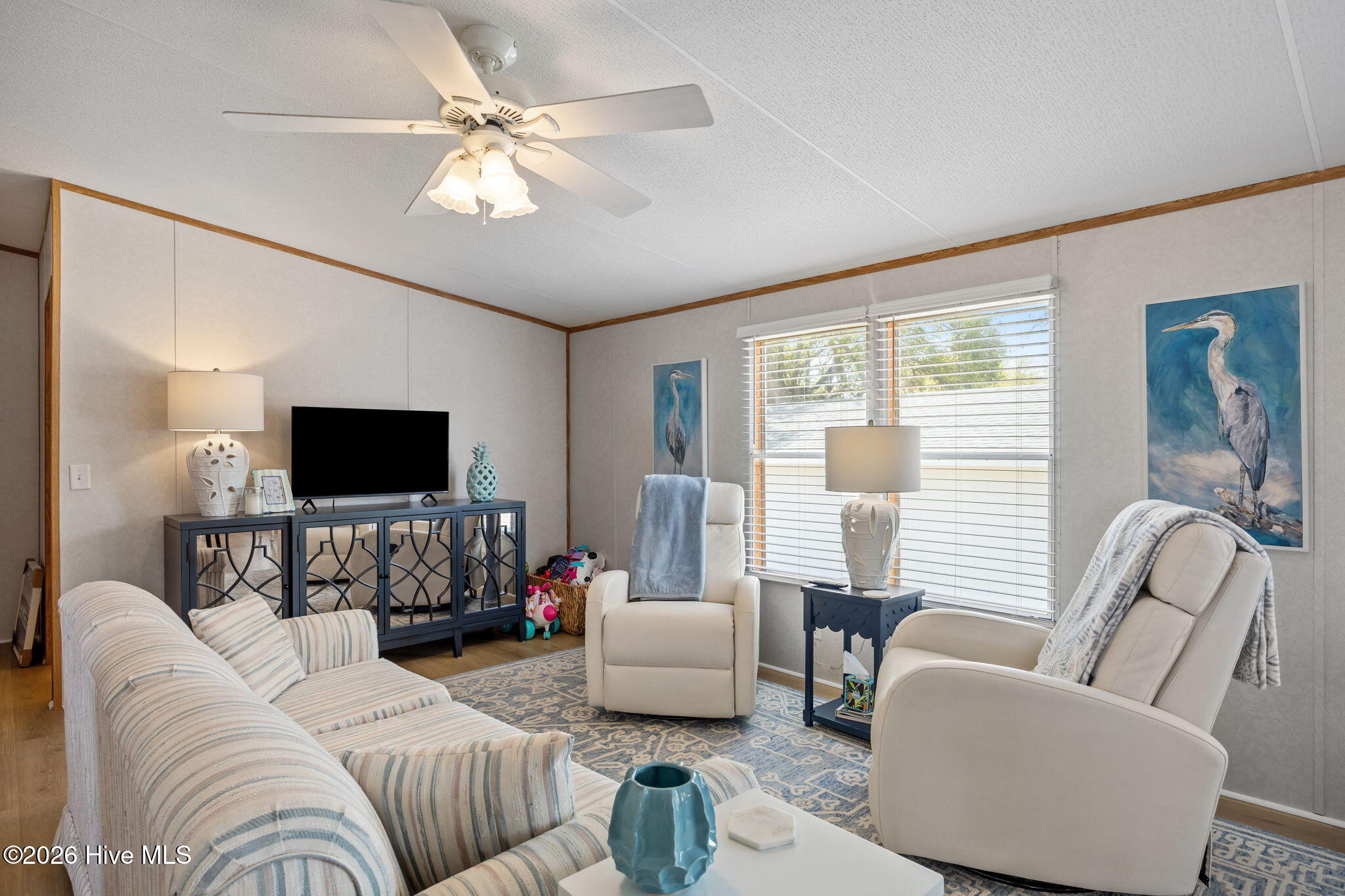 100566757 | Photo 23