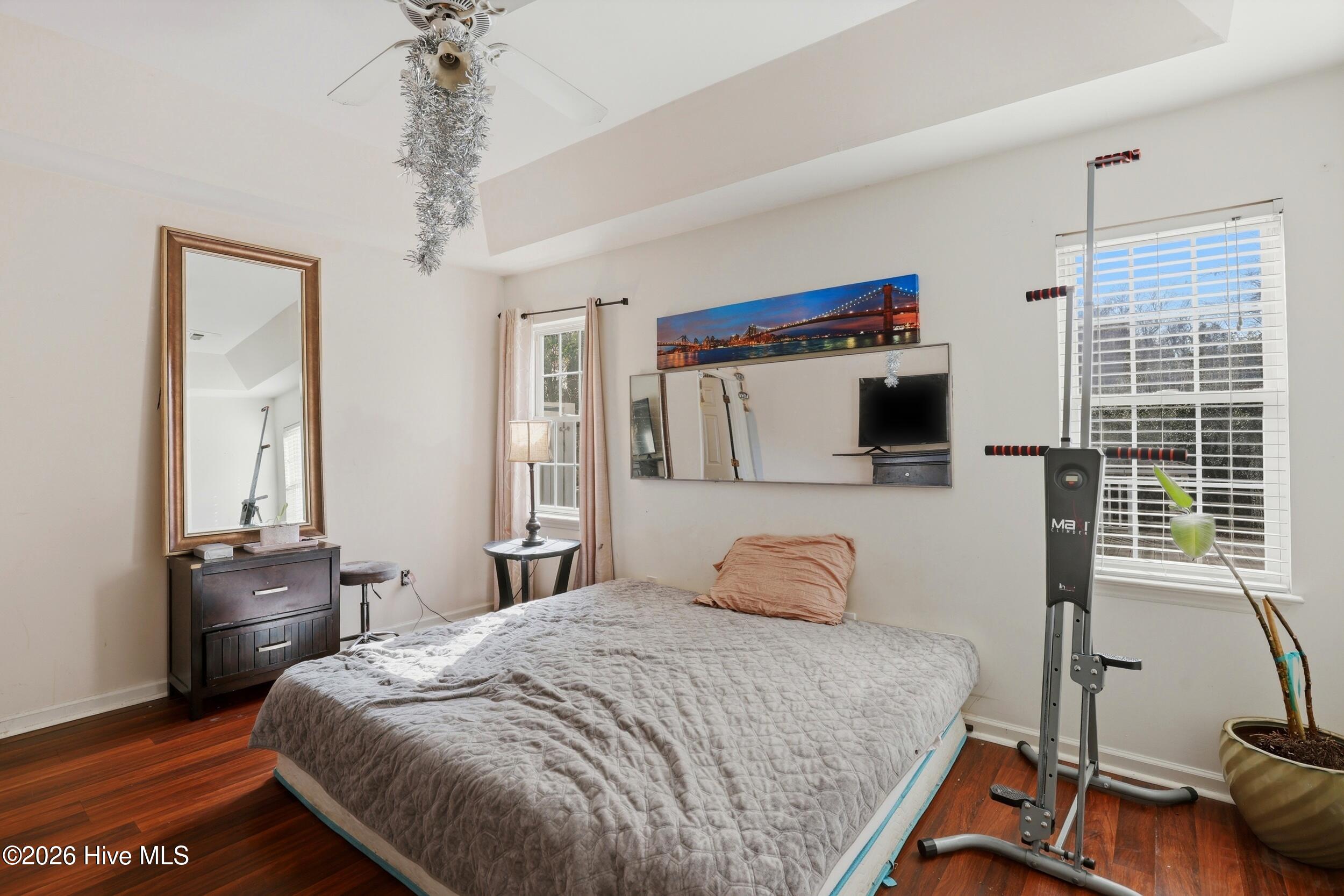 100558616 | Photo 14