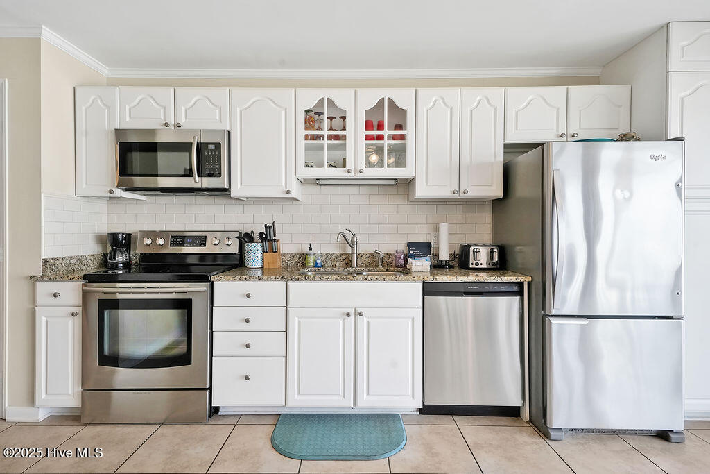 100544569 | Photo 45