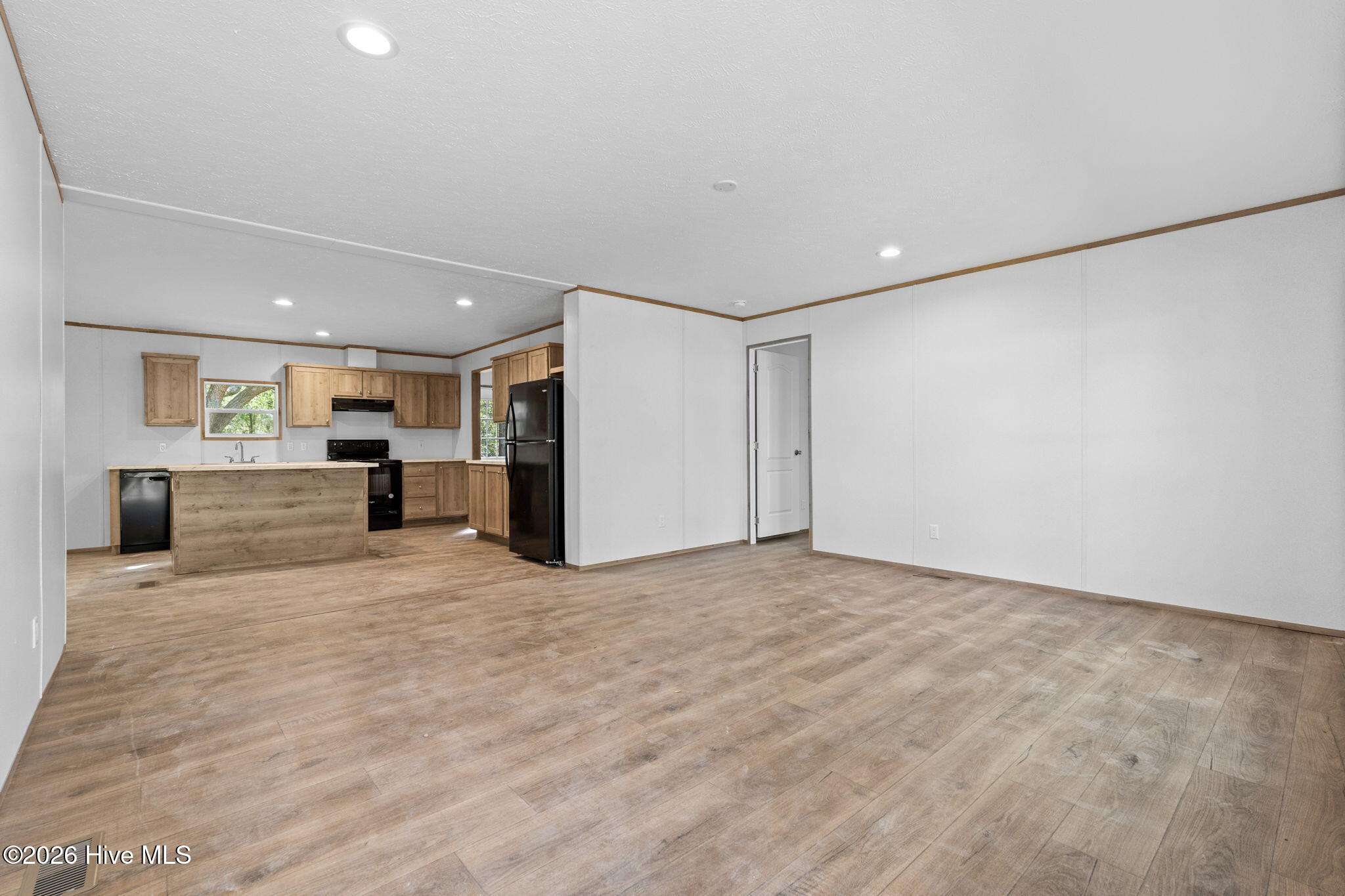 100569950 | Photo 10