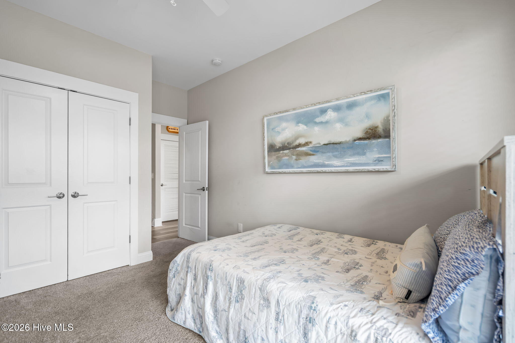 100553388 | Photo 18