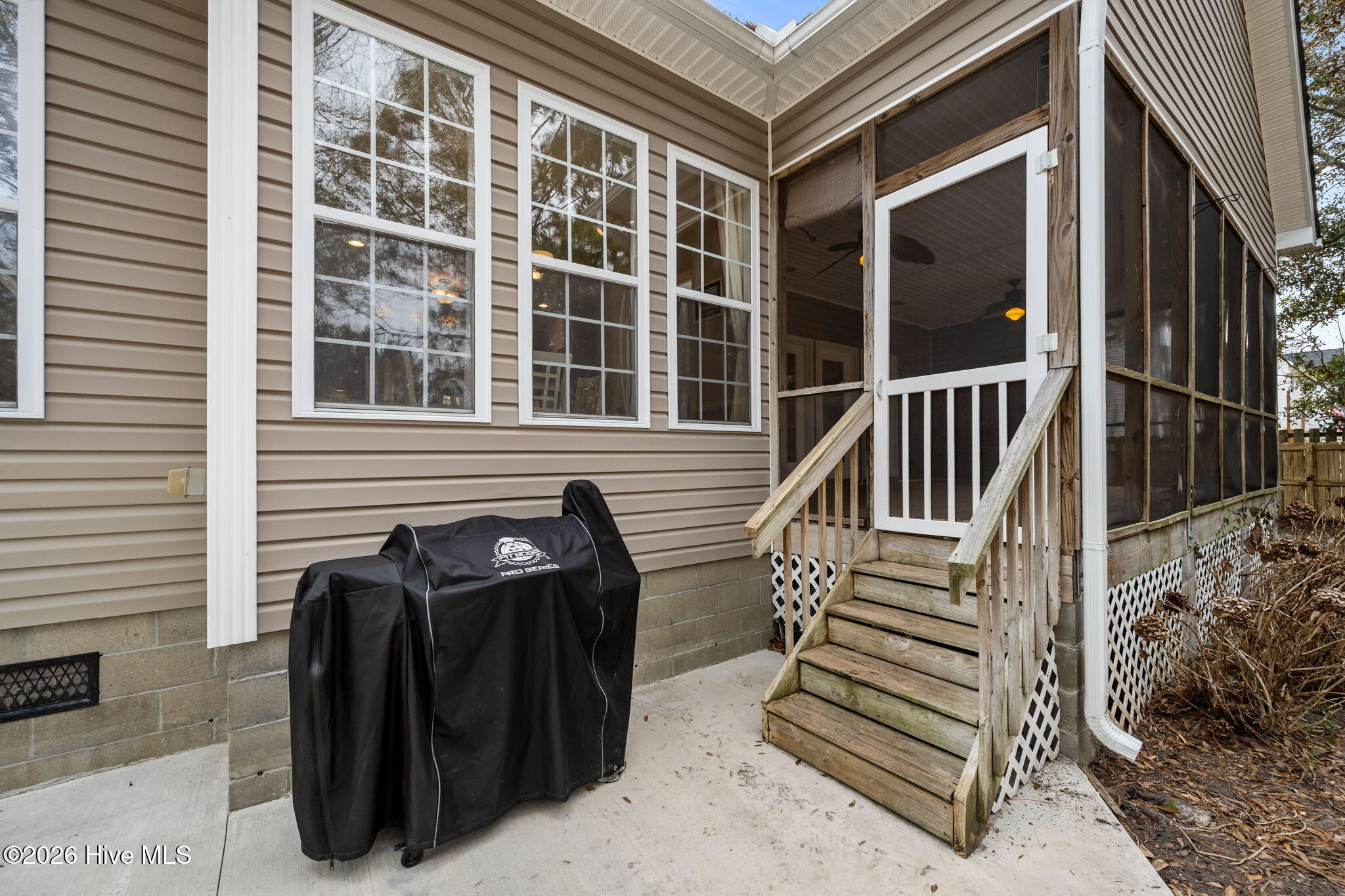 100552888 | Photo 39