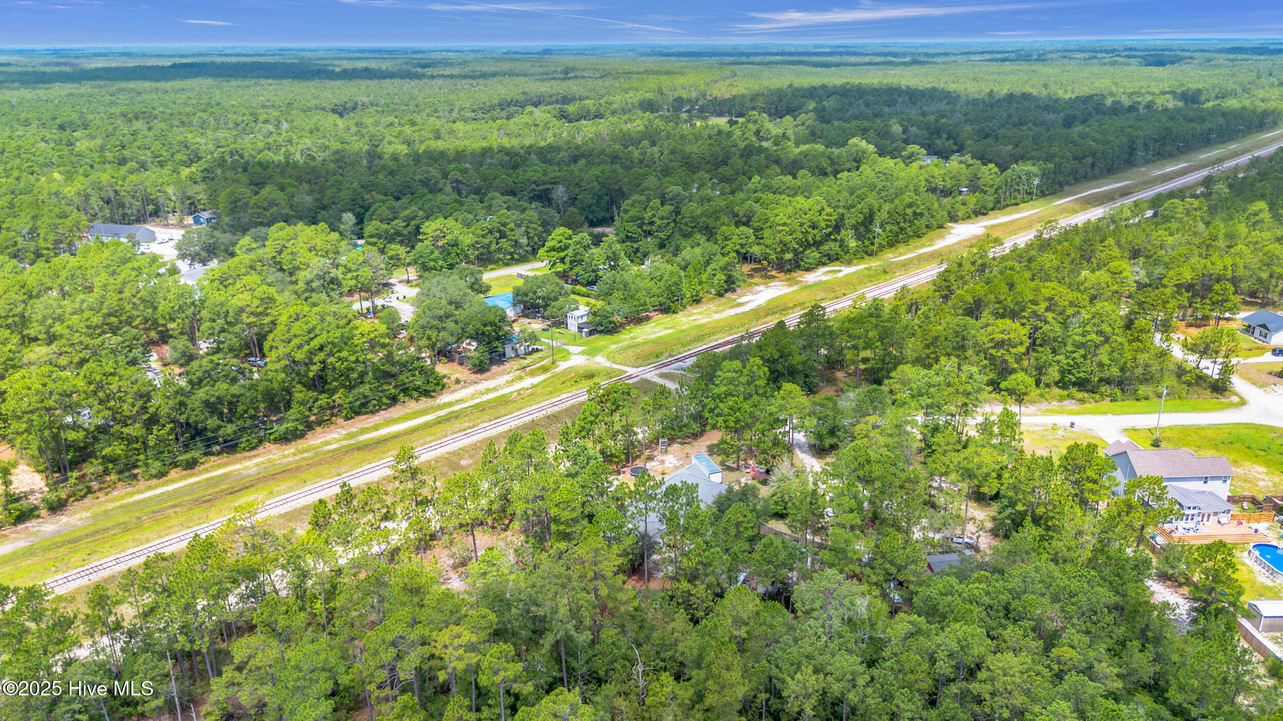 100521196 | Photo 43