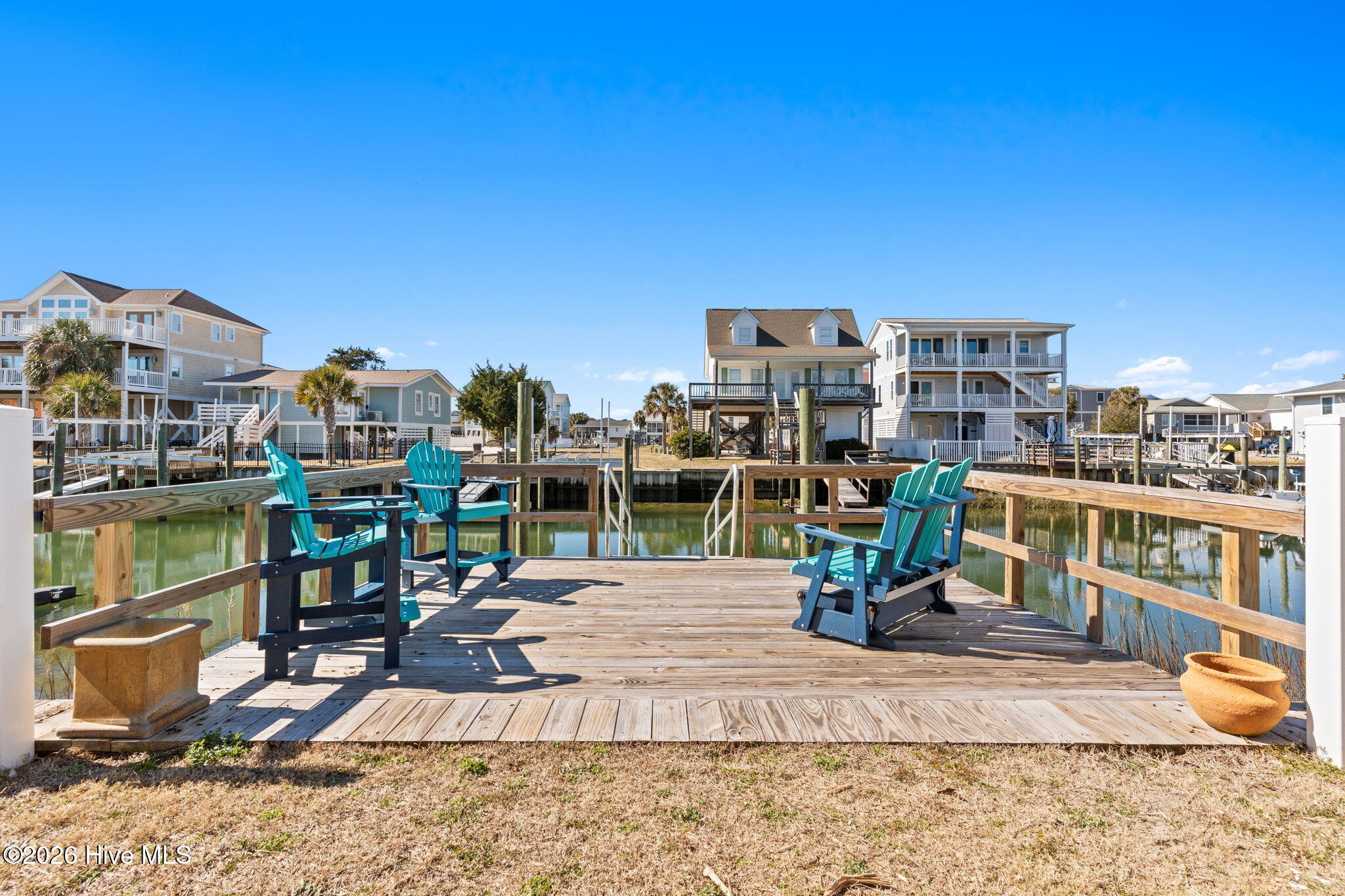 100554789 | Photo 35