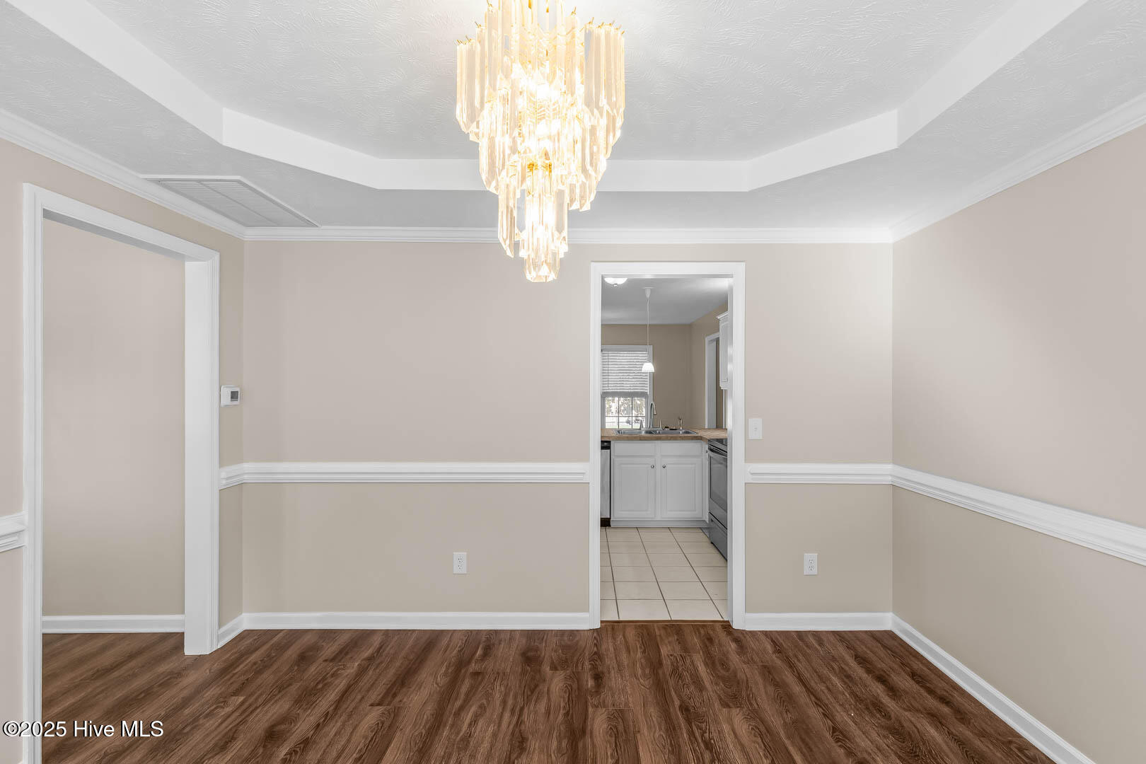 100538607 | Photo 14