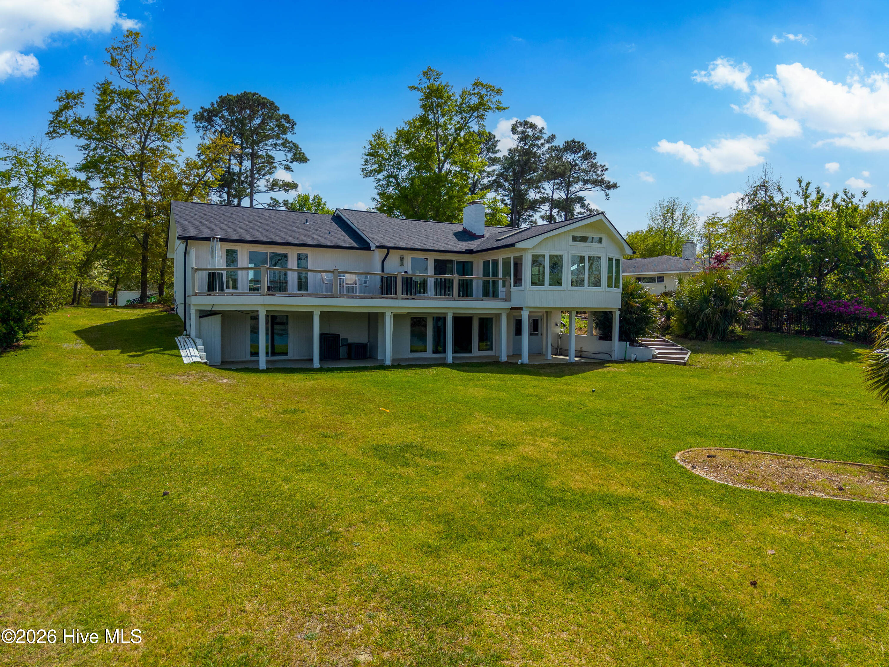 100556349 | Photo 47