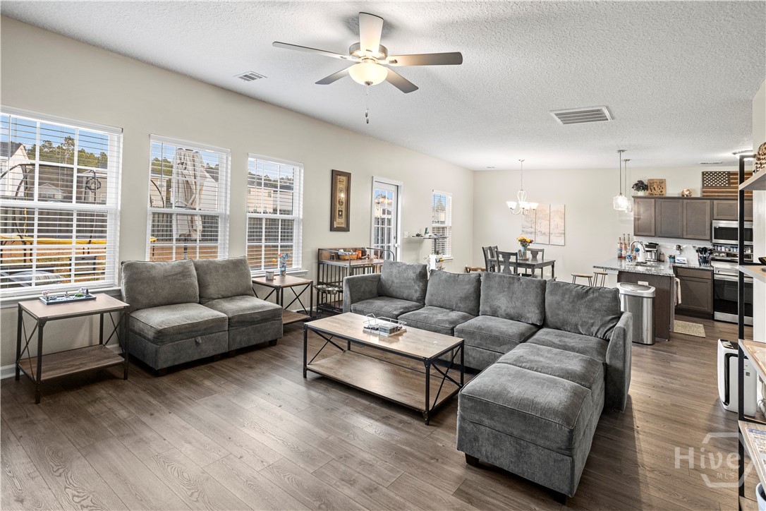 199 Brightleaf Circle, Hinesville, GA, 31313