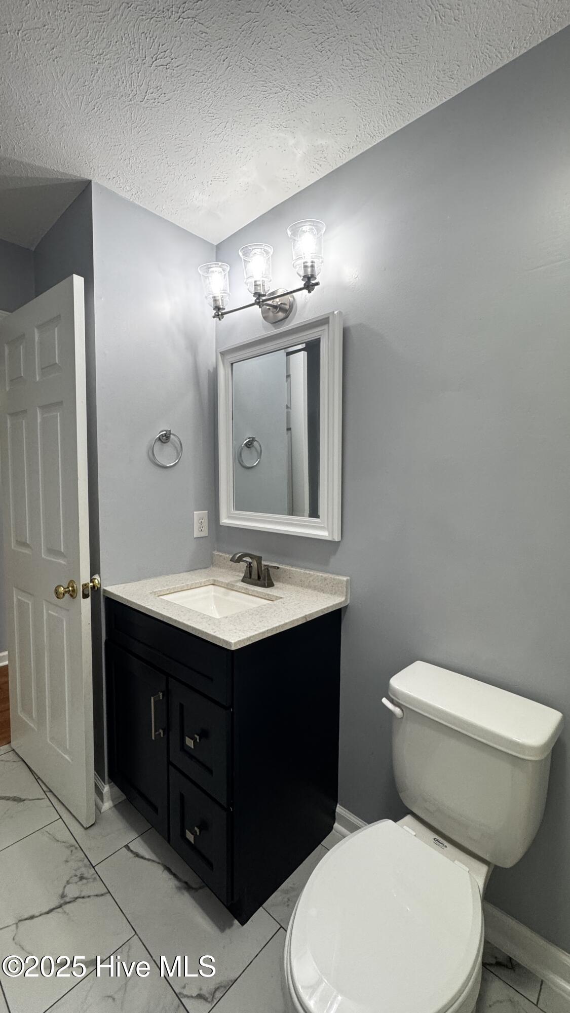 100525819 | Photo 20