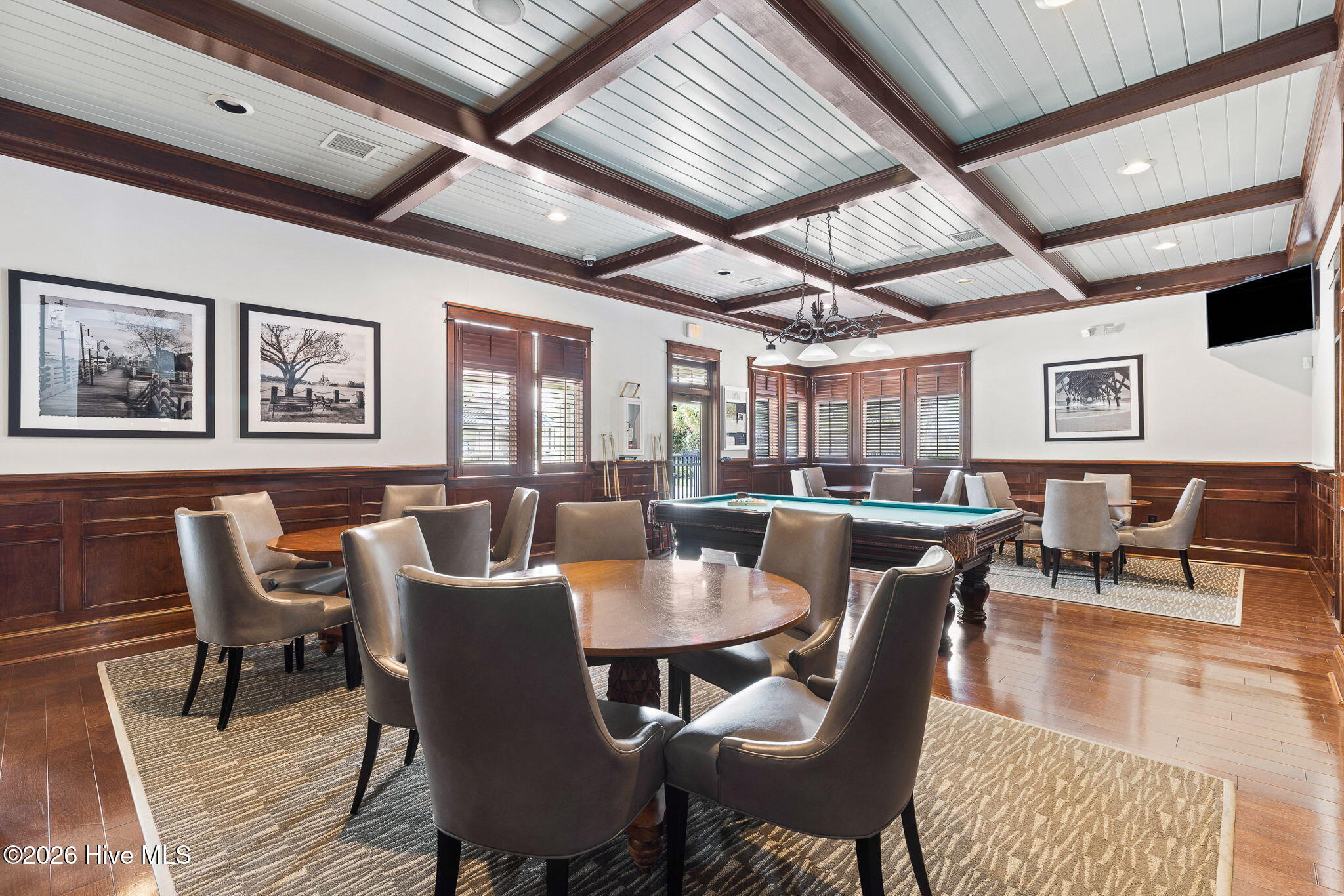 100557806 | Photo 53