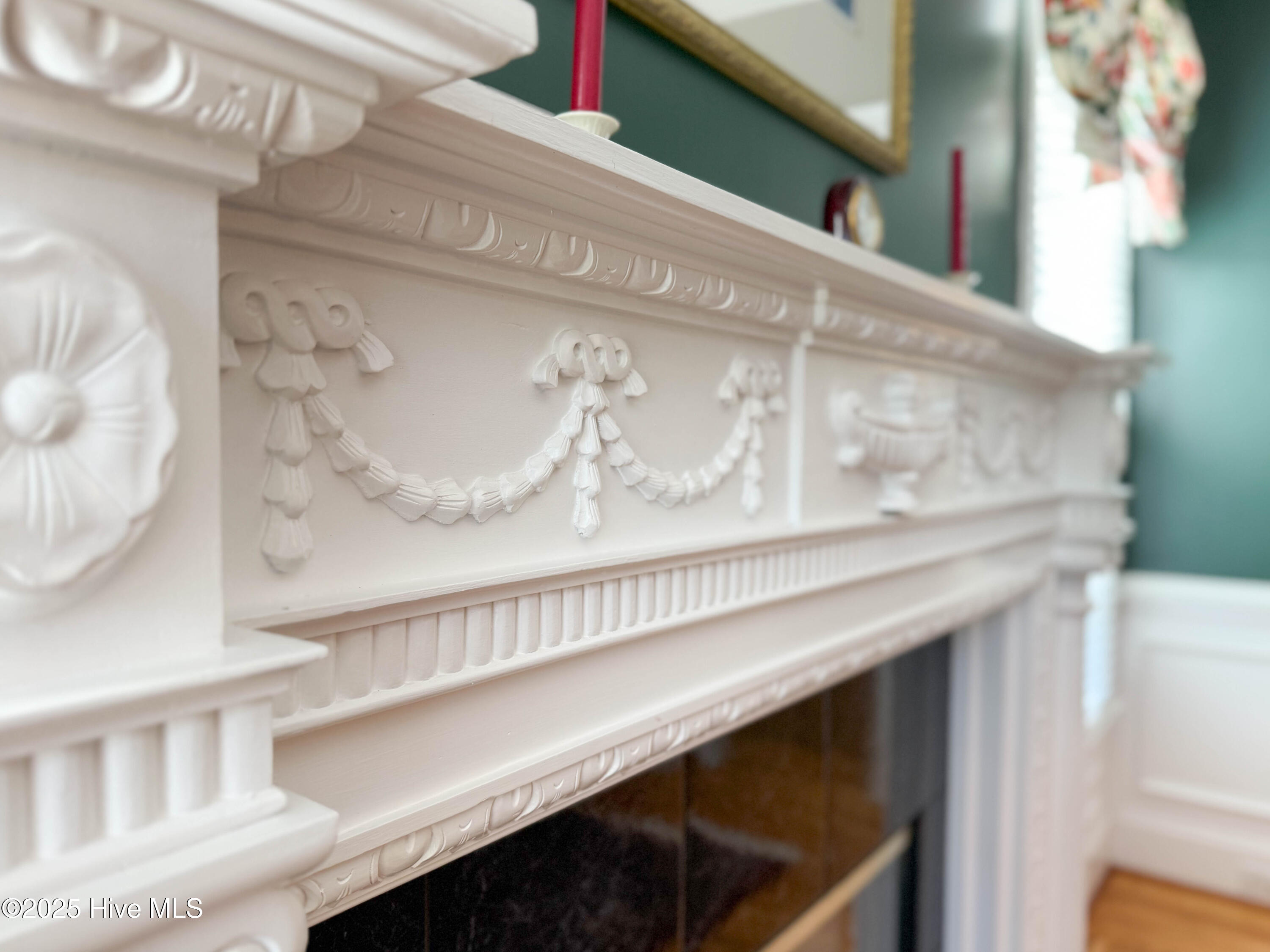 100561292 | Photo 45