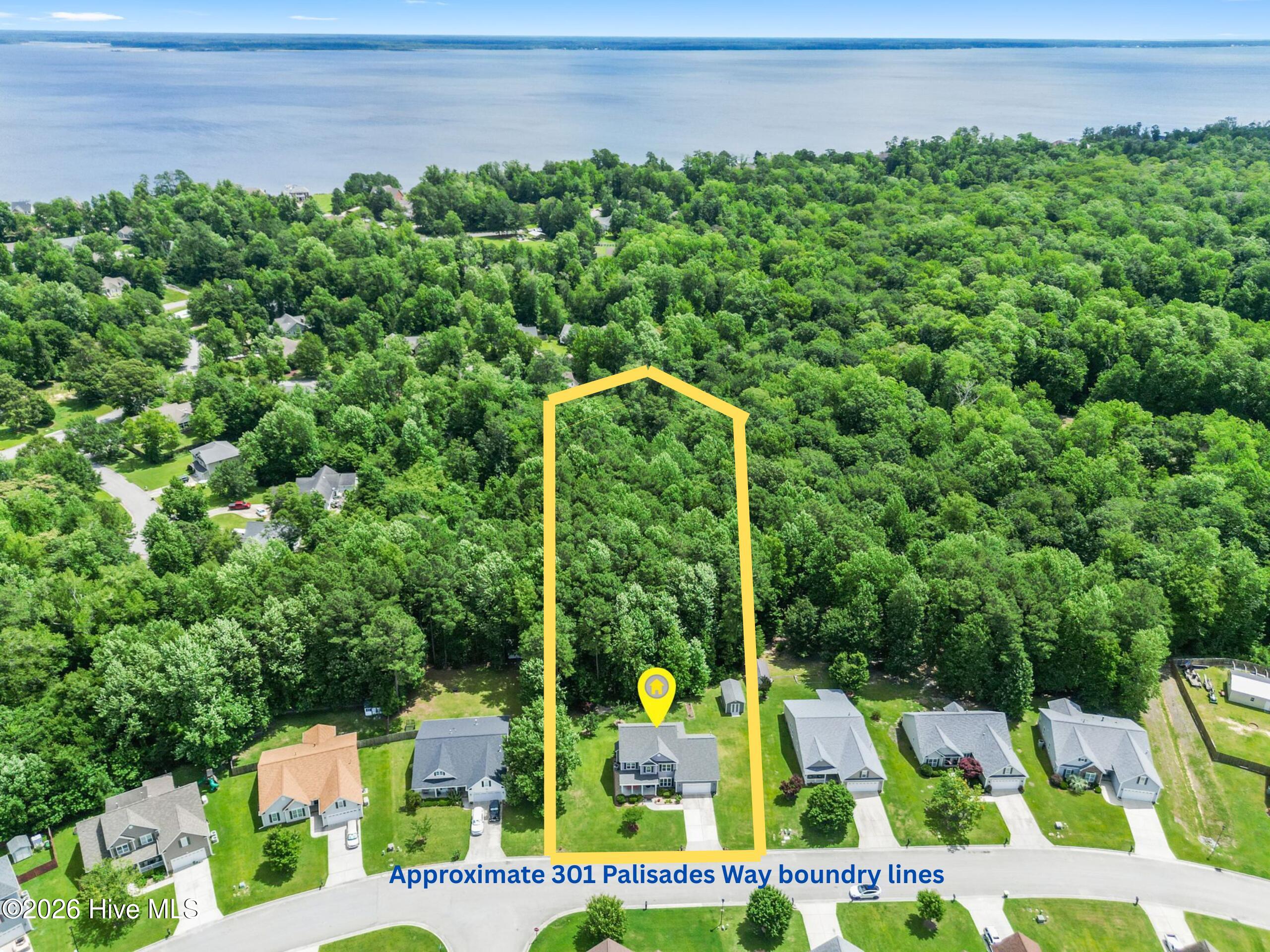 301 Palisades 