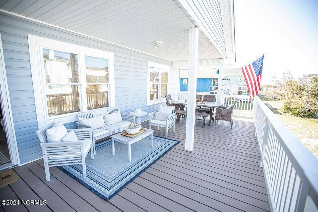 100558410 | Photo 12