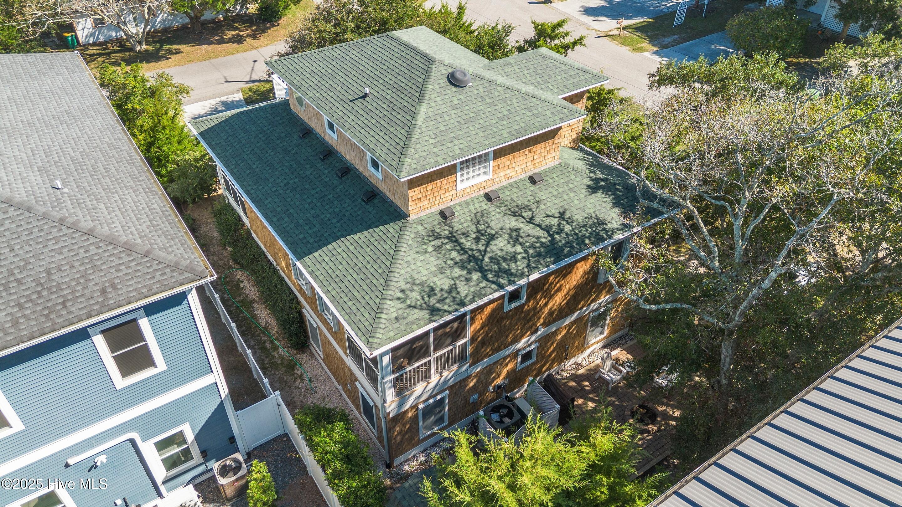 100535794 | Photo 68