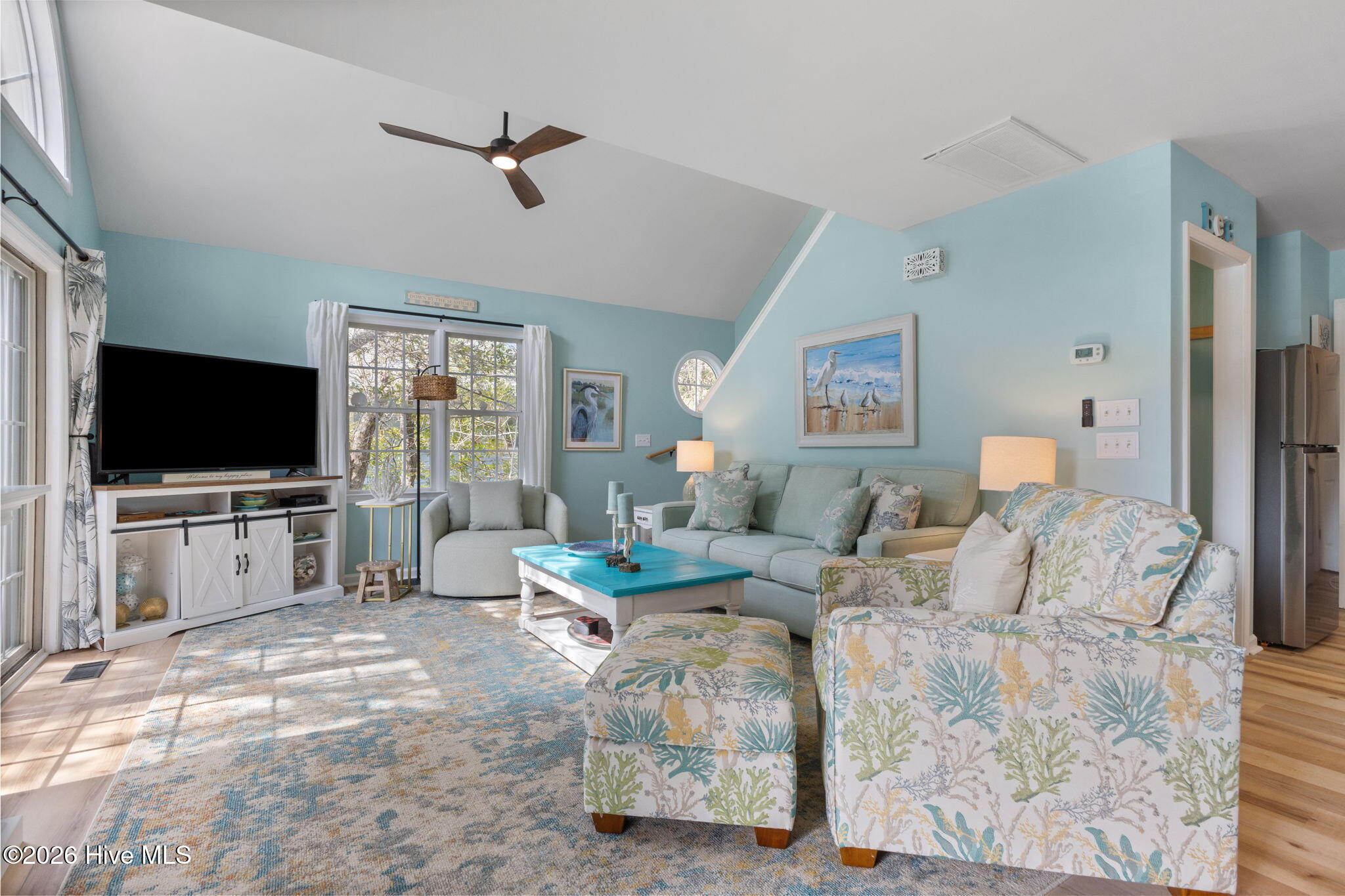 100559808 | Photo 10