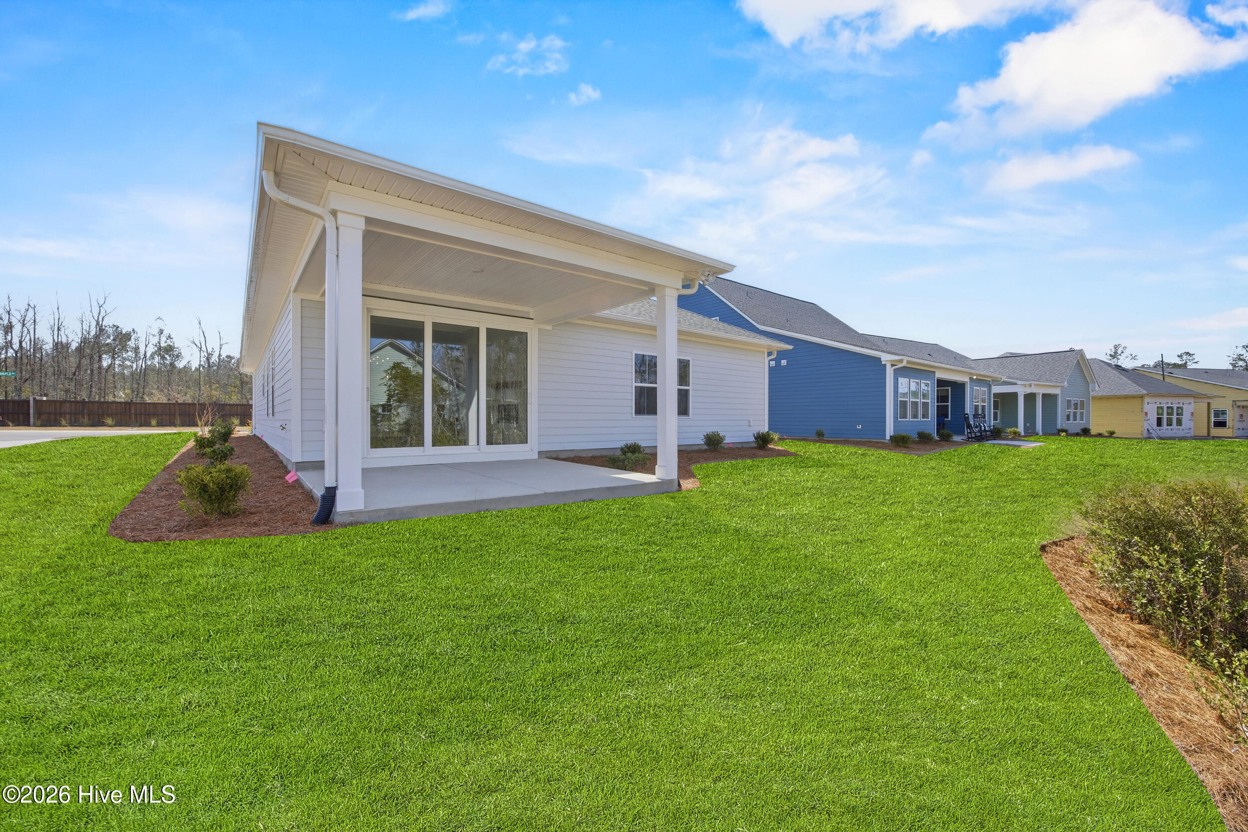 100540369 | Photo 34