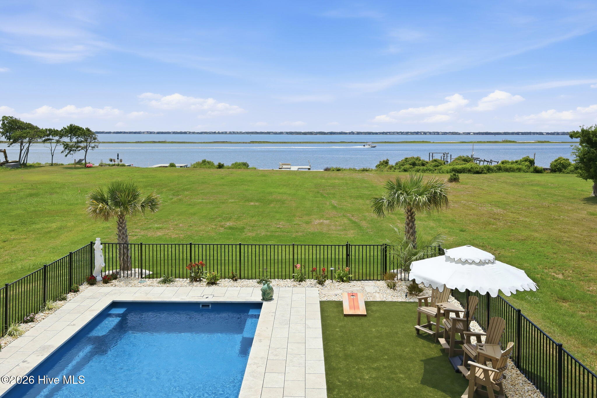 402 Kensington Place,Newport
