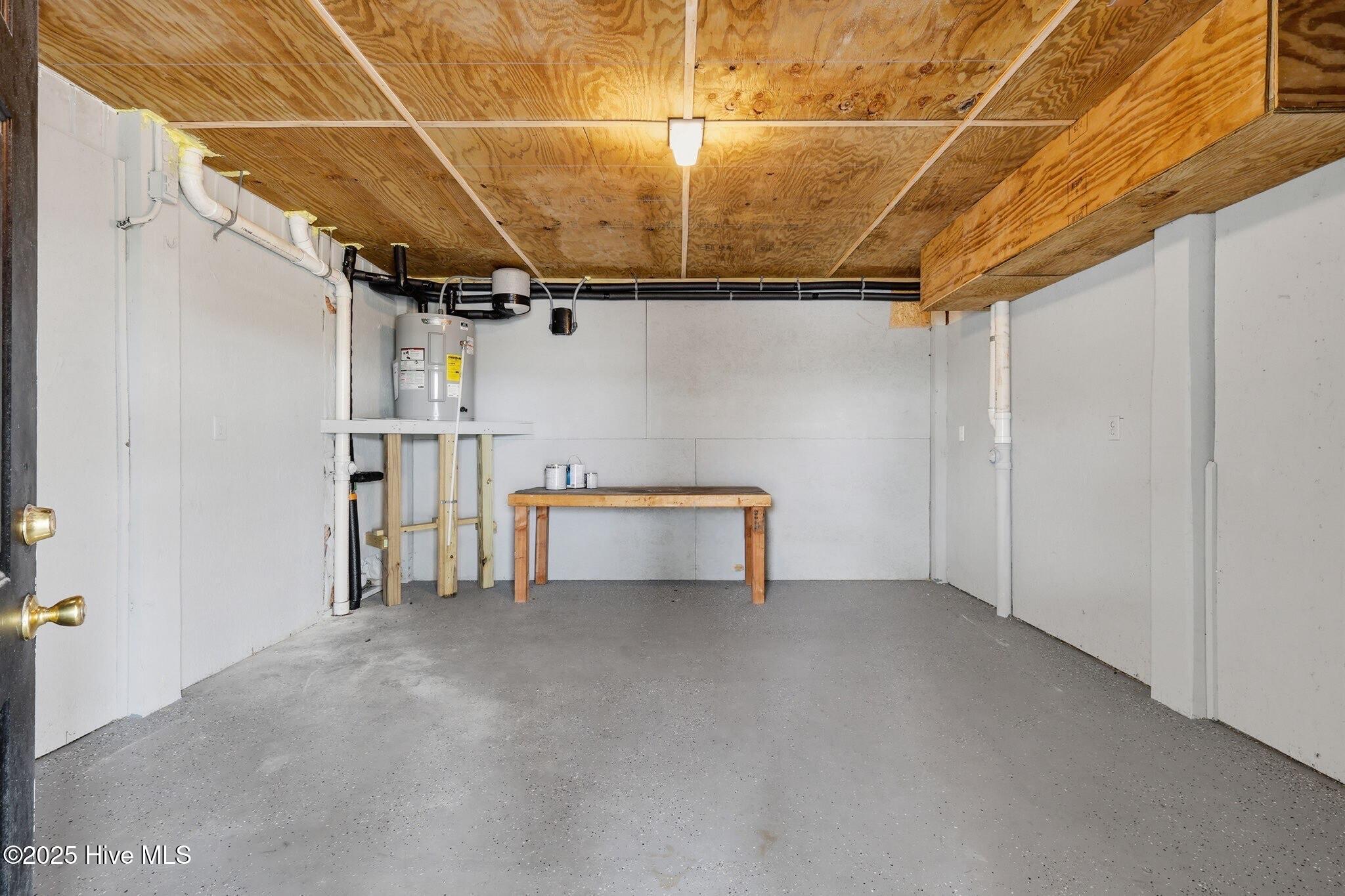 100542875 | Photo 26