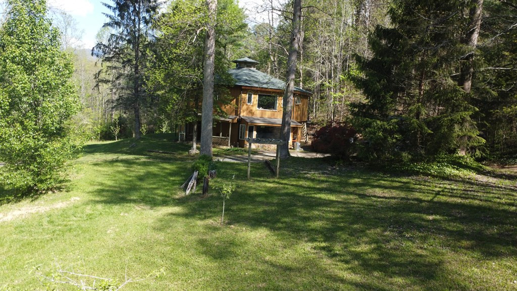 Exterior photo of 8158 Beaver Dam Road, Murphy, NC 28906. MLS: 98544215