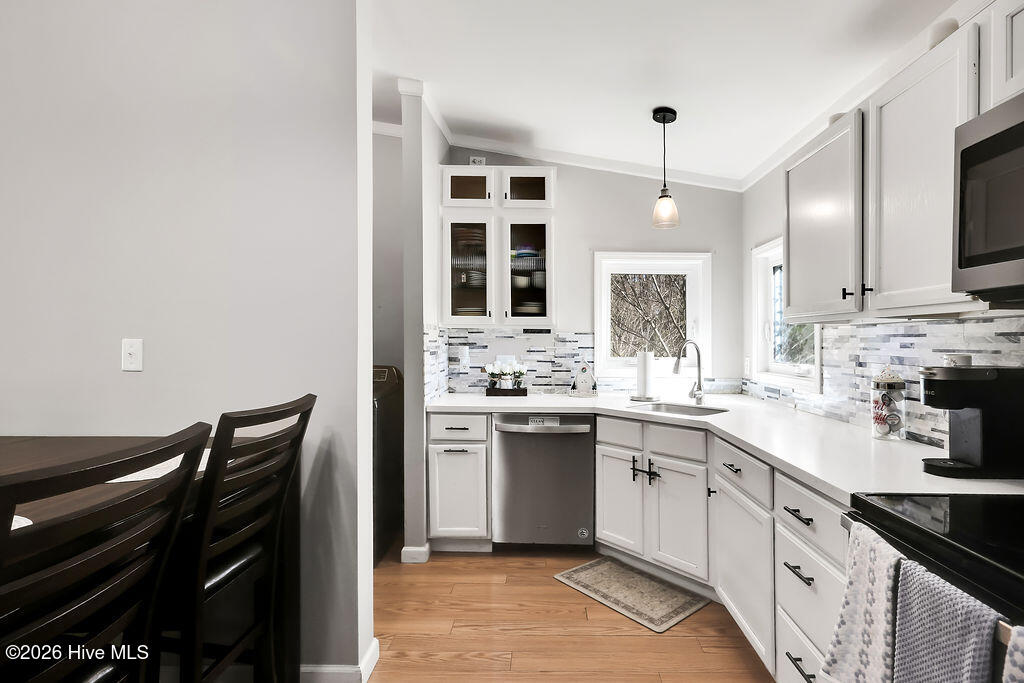 100559324 | Photo 11