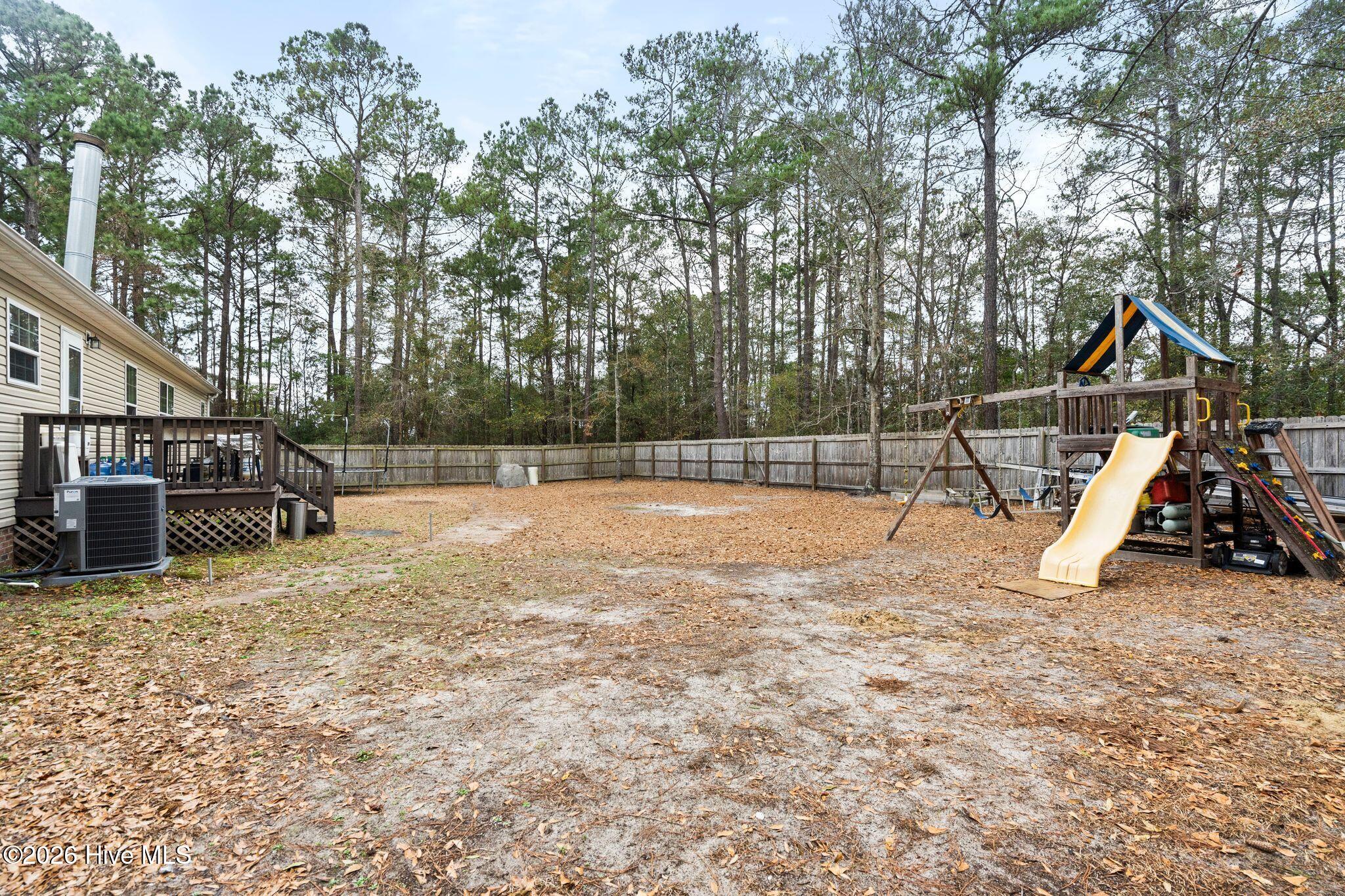 100558385 | Photo 45