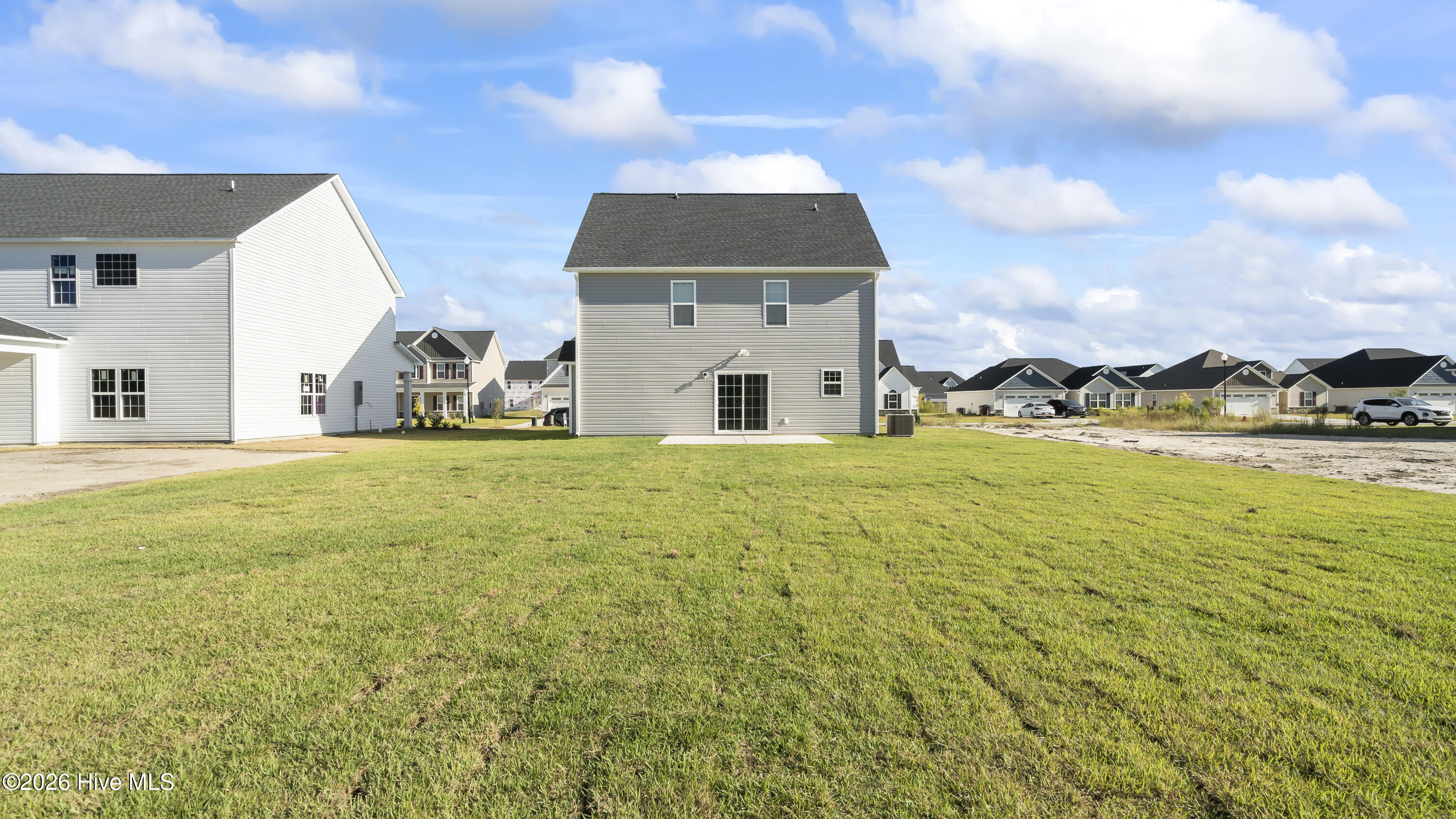 100563871 | Photo 28