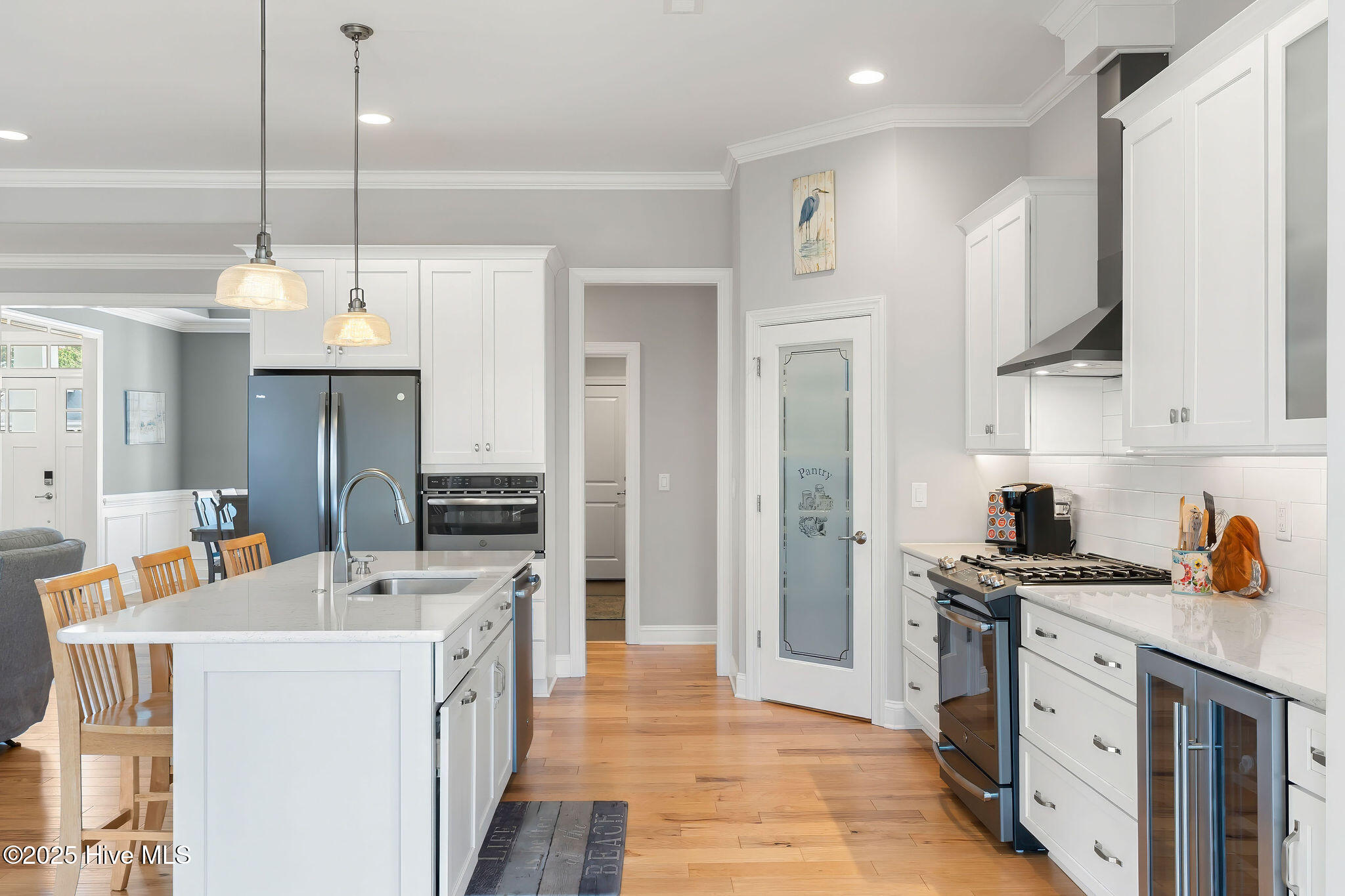 100547270 | Photo 16