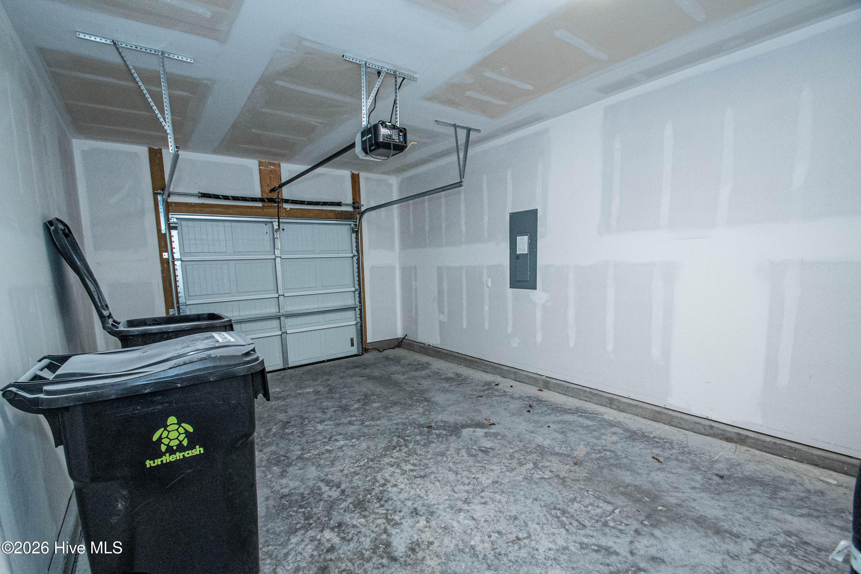 100553957 | Photo 44