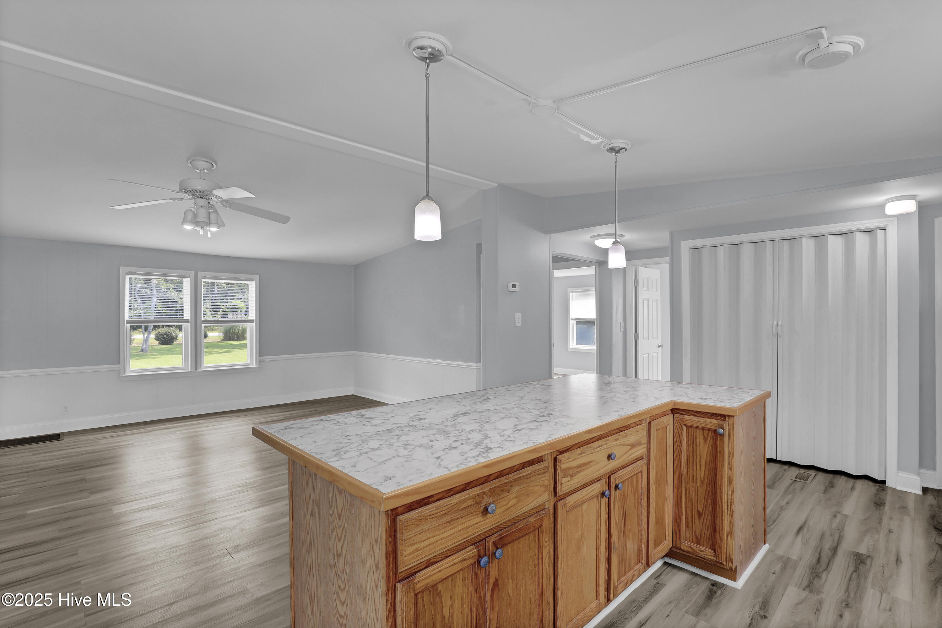 100516284 | Photo 12