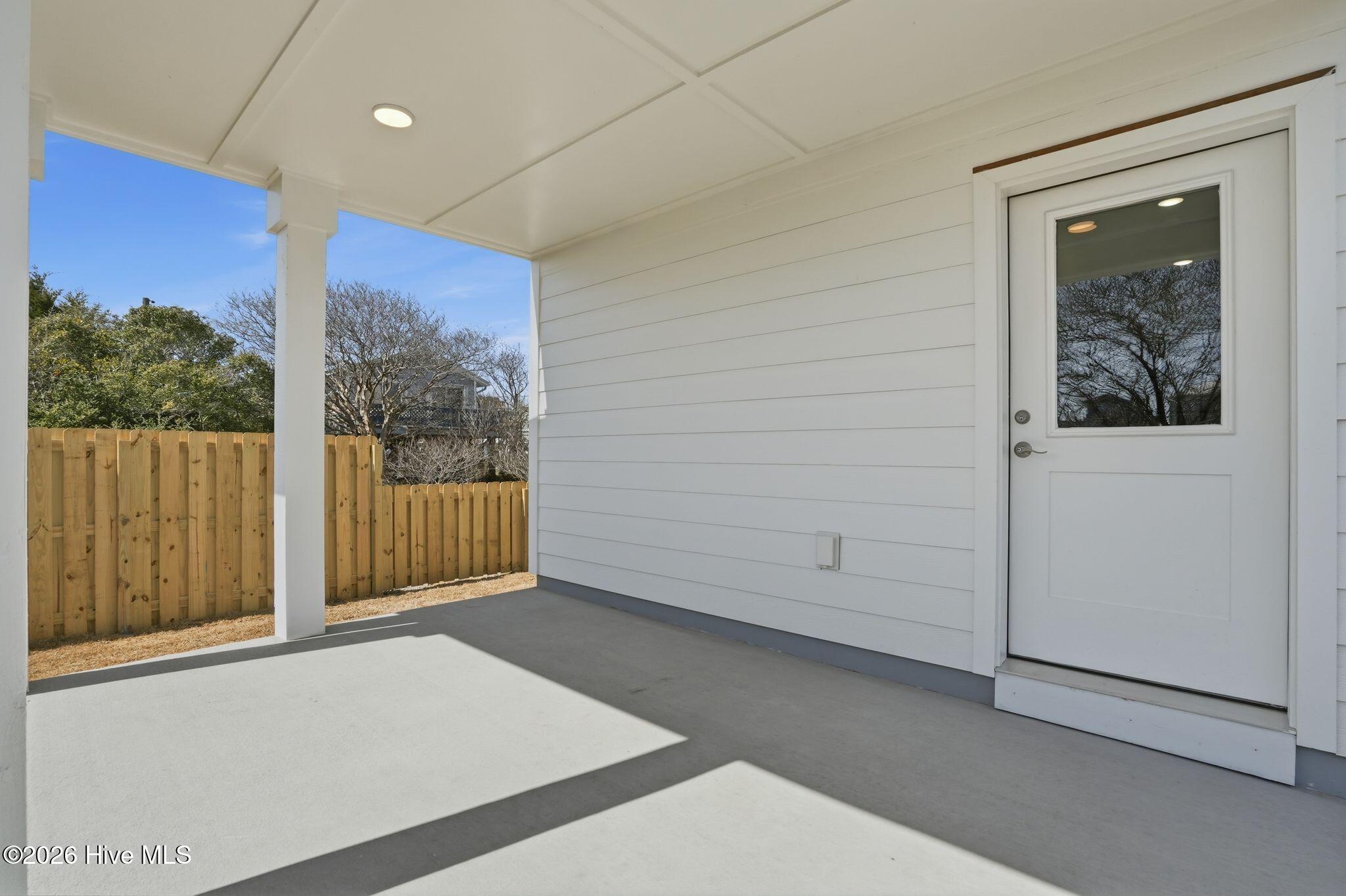 100558491 | Photo 68