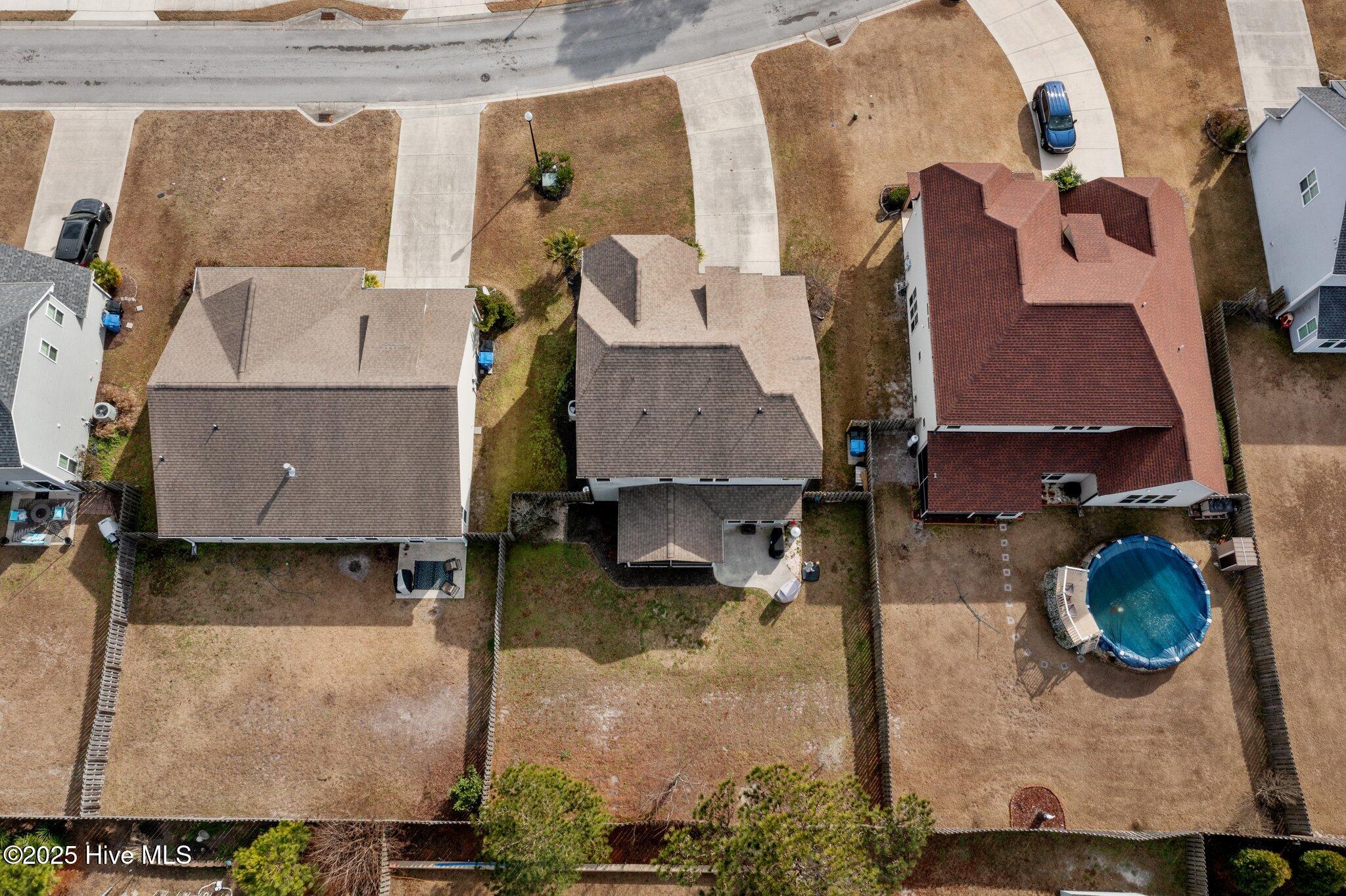 100530169 | Photo 16