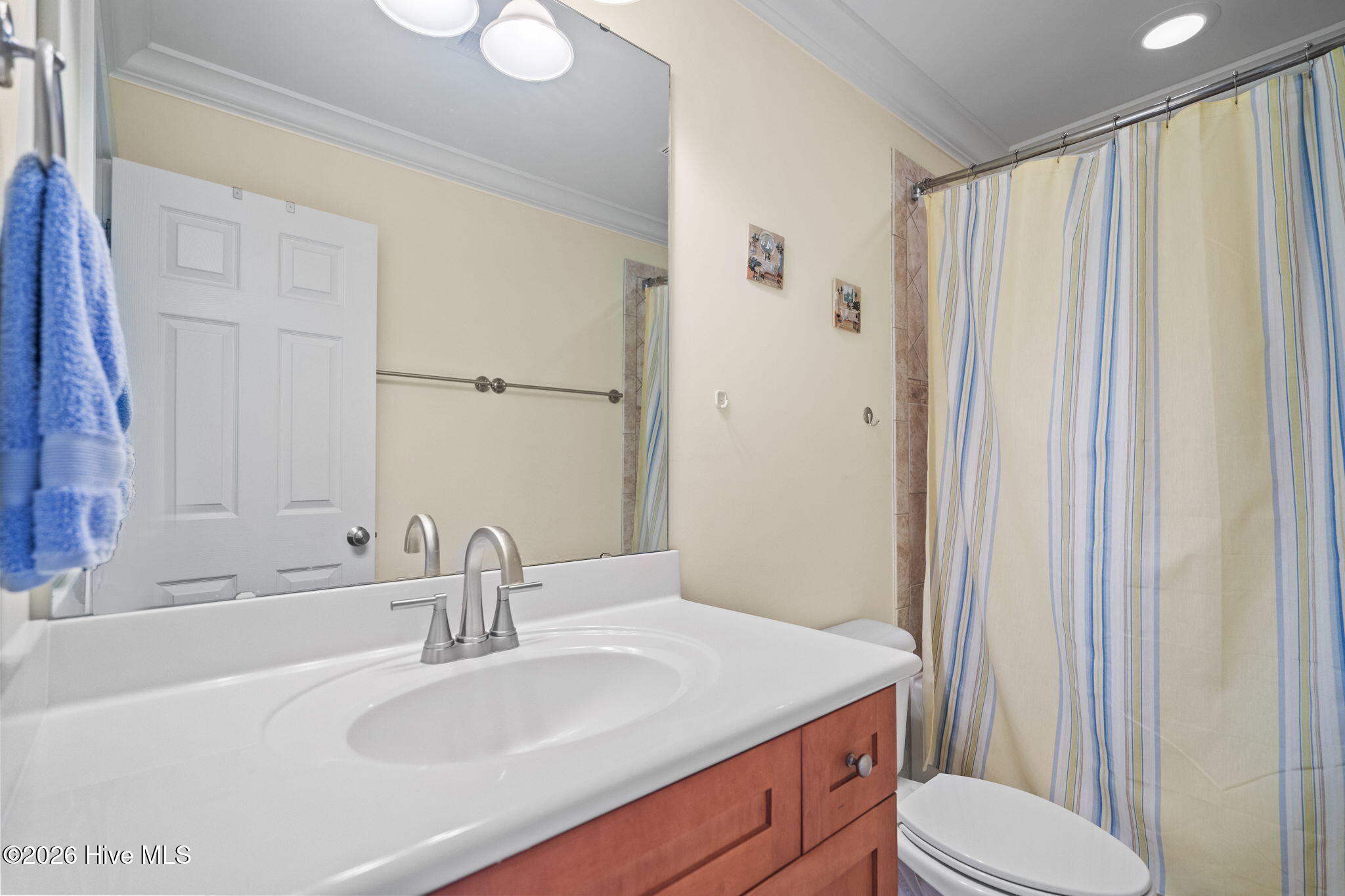 100561147 | Photo 31