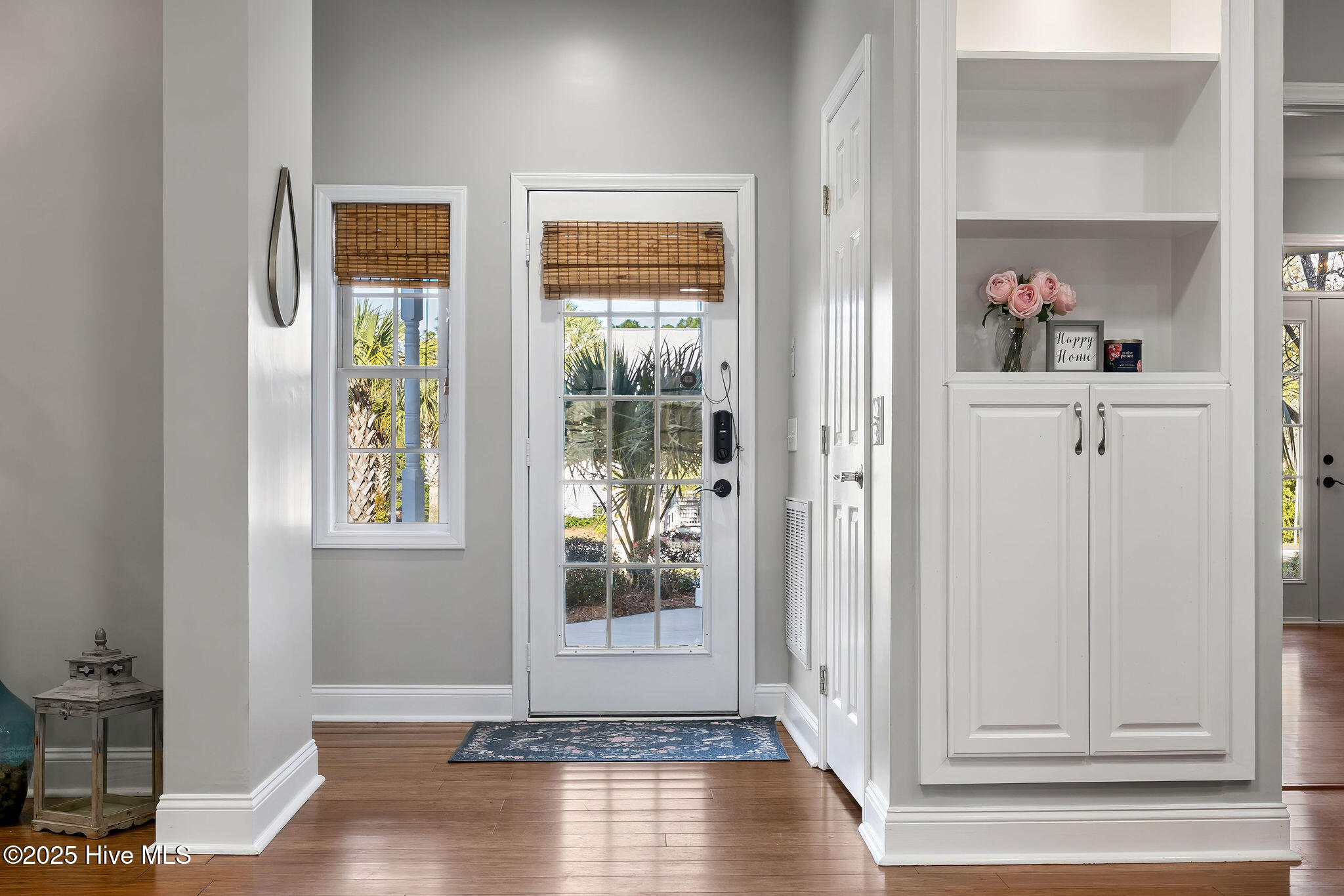 100539157 | Photo 56