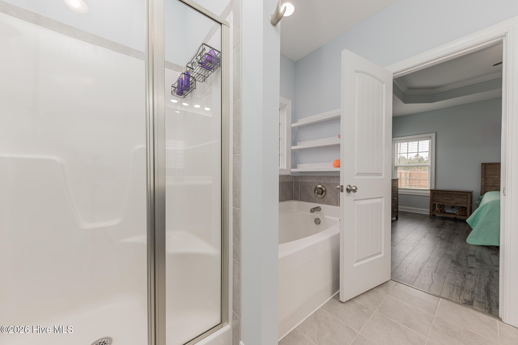 100556125 | Photo 25