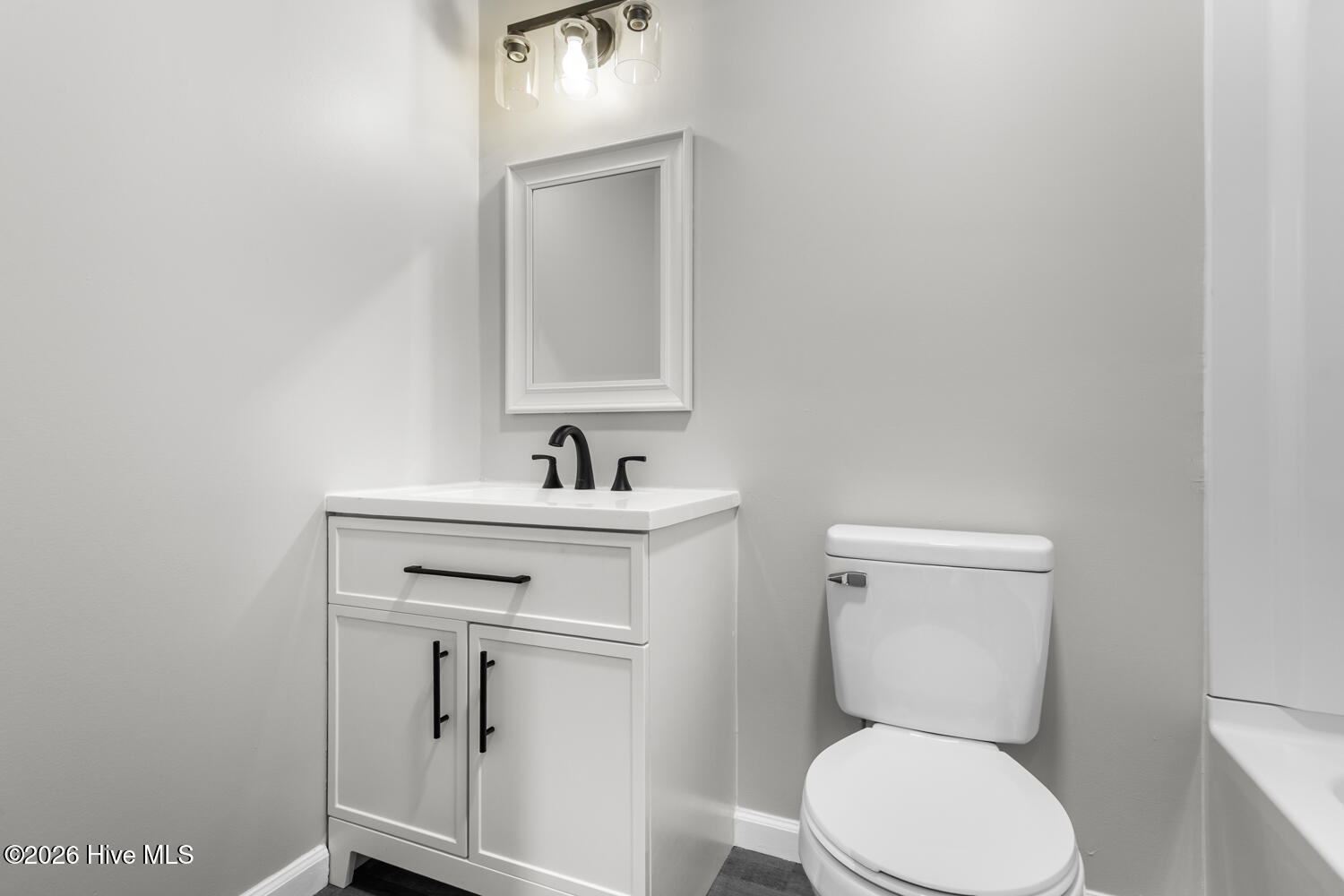 100560778 | Photo 25