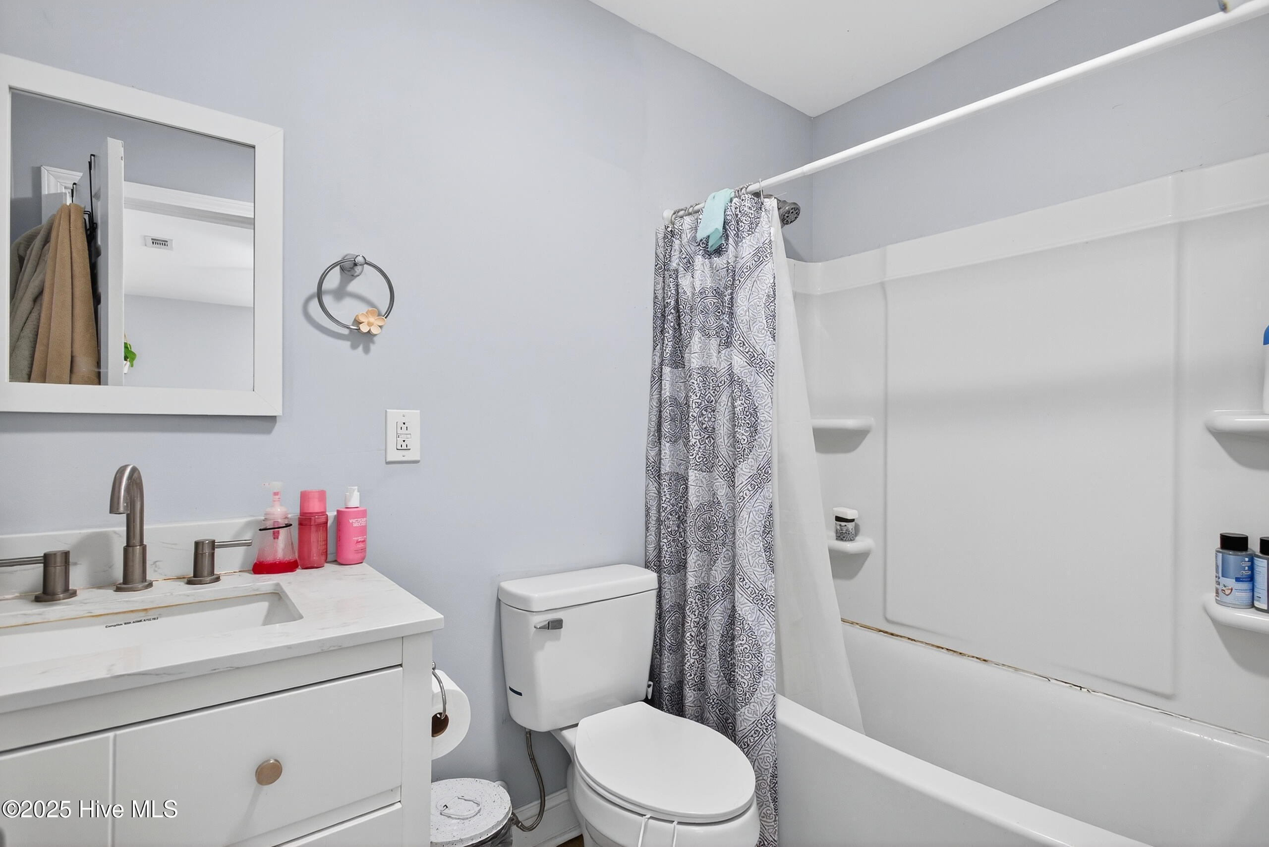 218 Forest View 