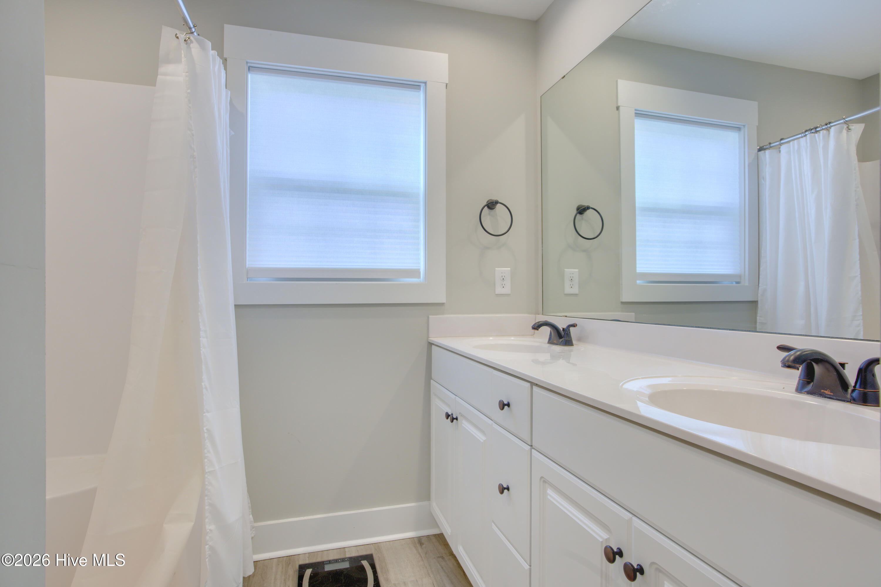 100559443 | Photo 19