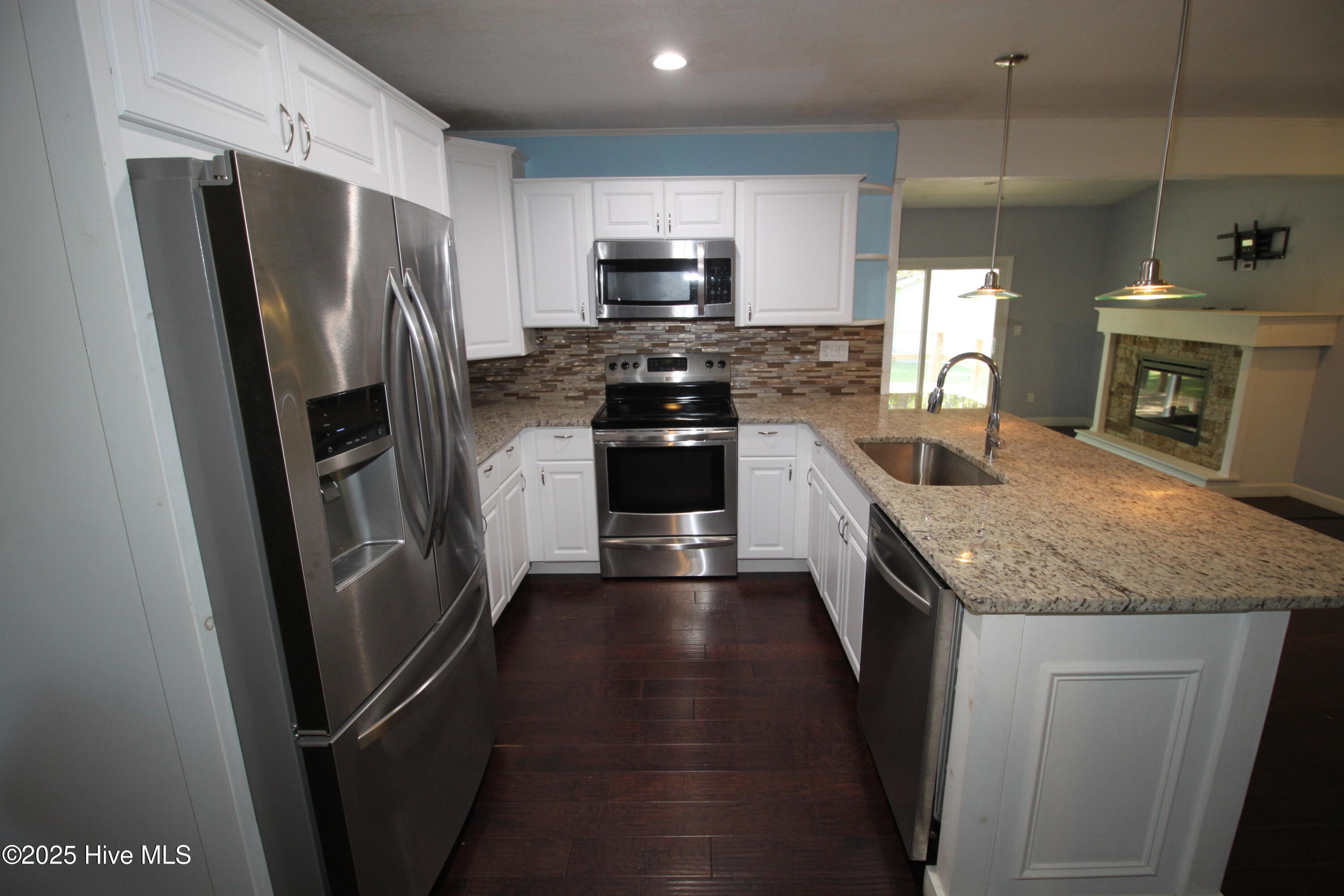 Homes for sale in Morehead City, NC | 3707 Country Club Rd, Morehead City, NC 28557 | MLS# 100529550