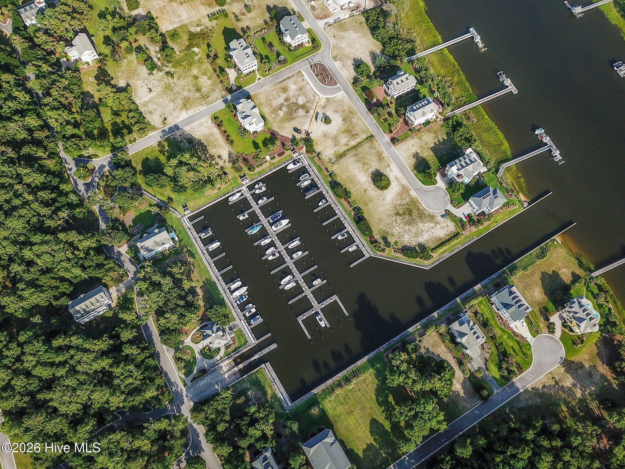 100562202 | Photo 17