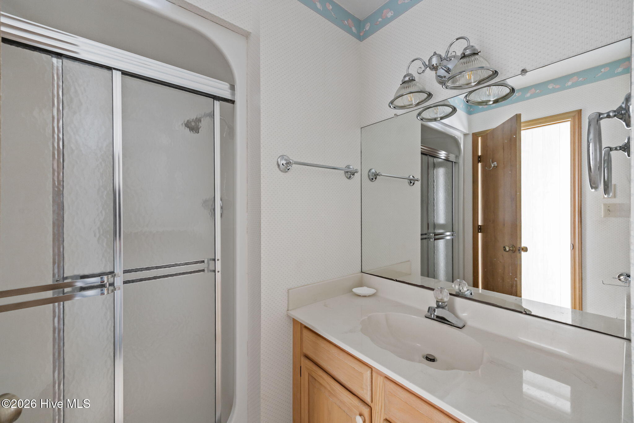 100554247 | Photo 54