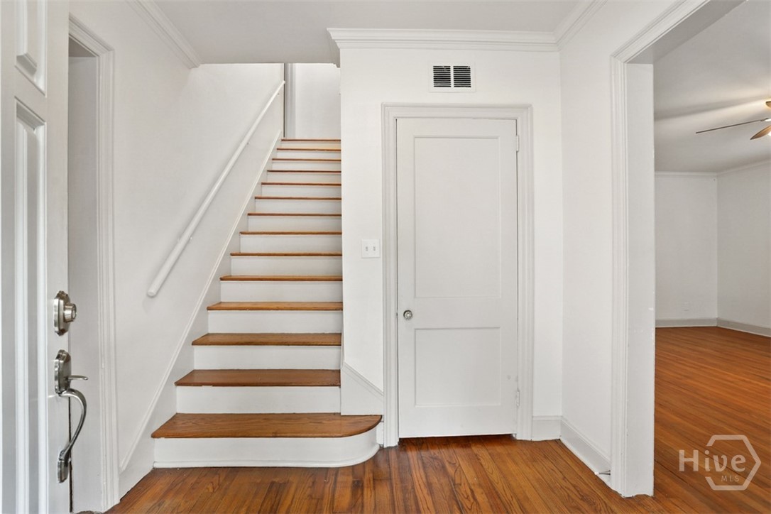 3rd image of 546 Columbus Dr, Savannah, GA 31405 | MLS# SA363387