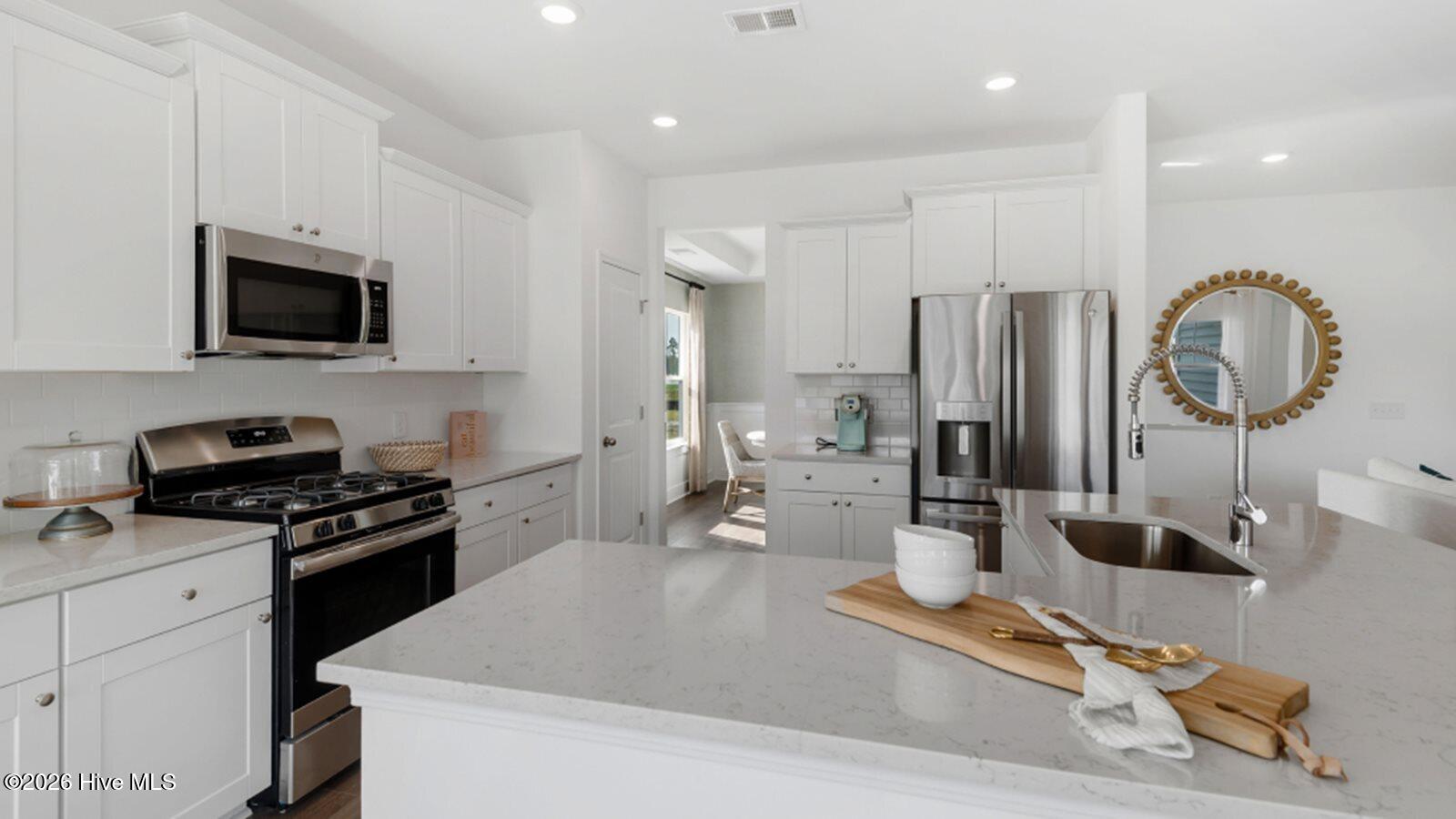 8750 Baton Rouge Avenue NW 1169, Calabash, NC 28467 – photo 3: Kitchen 2