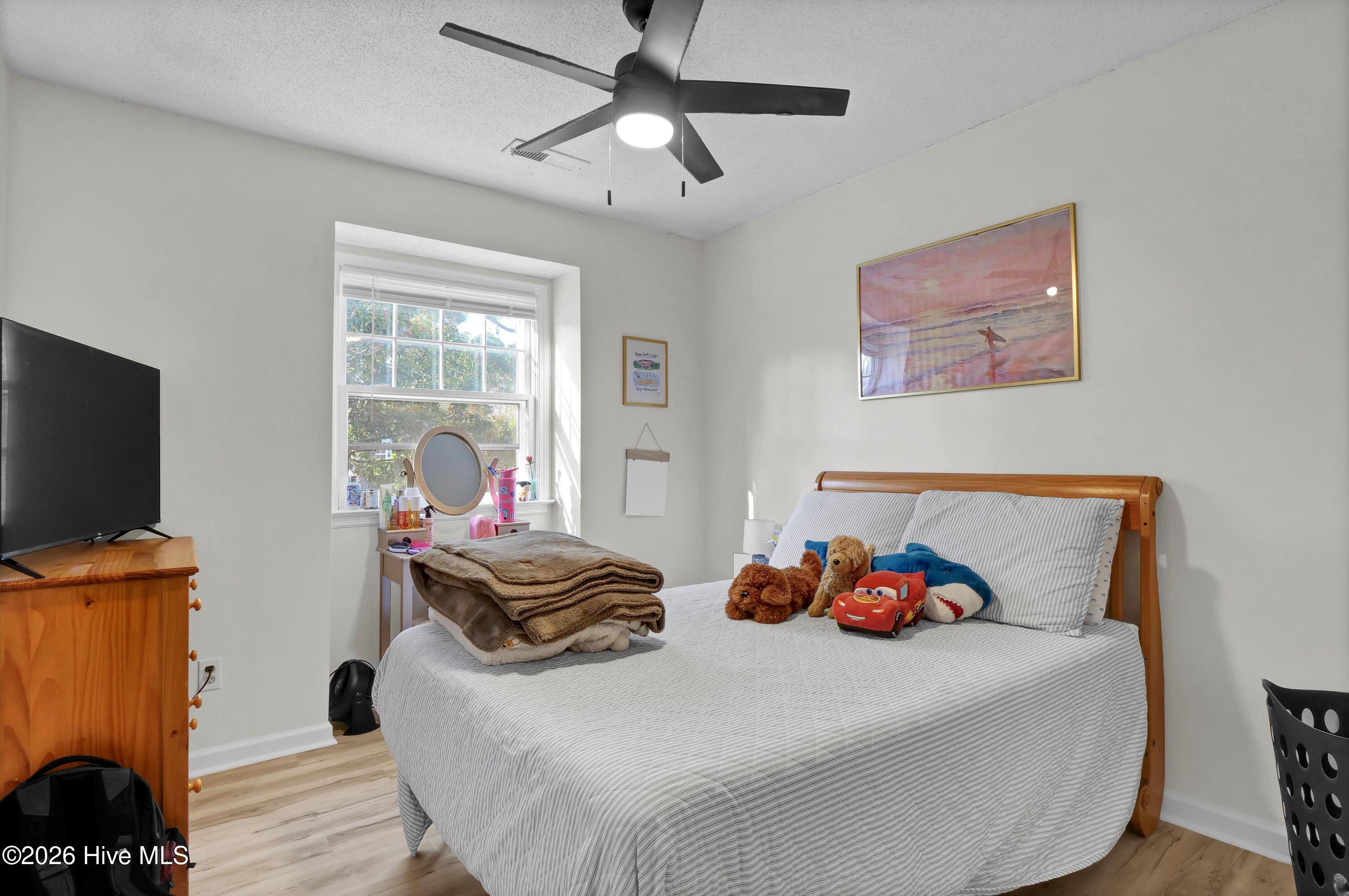 100559054 | Photo 16