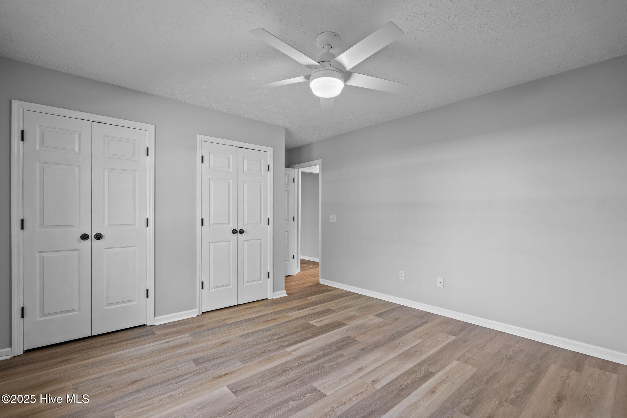 100540163 | Photo 27