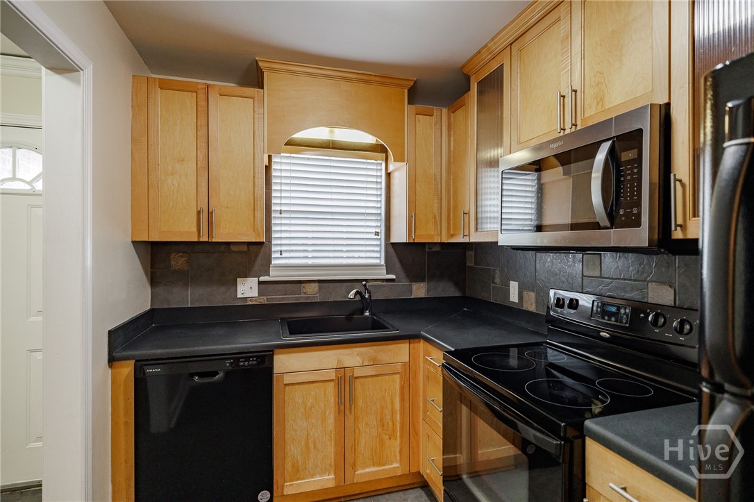 1055 Baxter Street 103