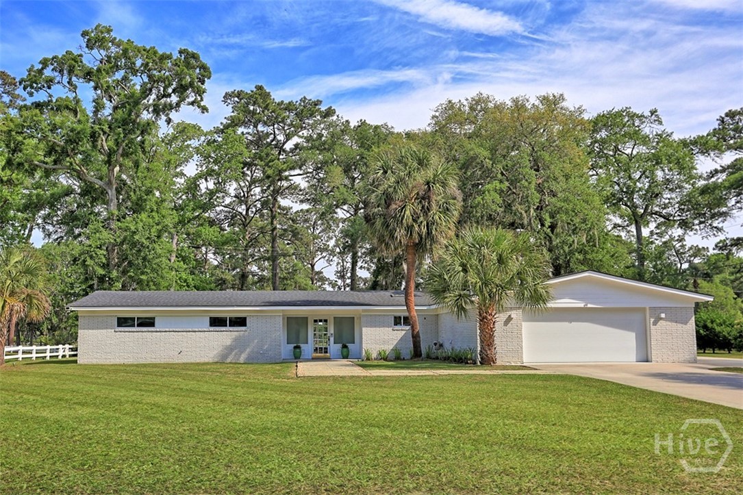 2nd image of 12 Clarendon Rd, Savannah, GA 31410 | MLS# SA355318