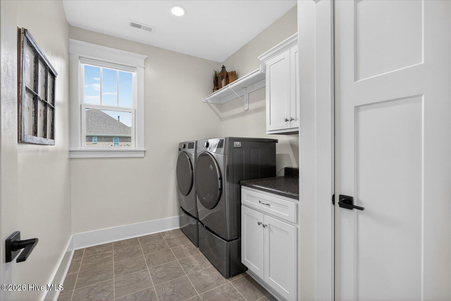 100566266 | Photo 49