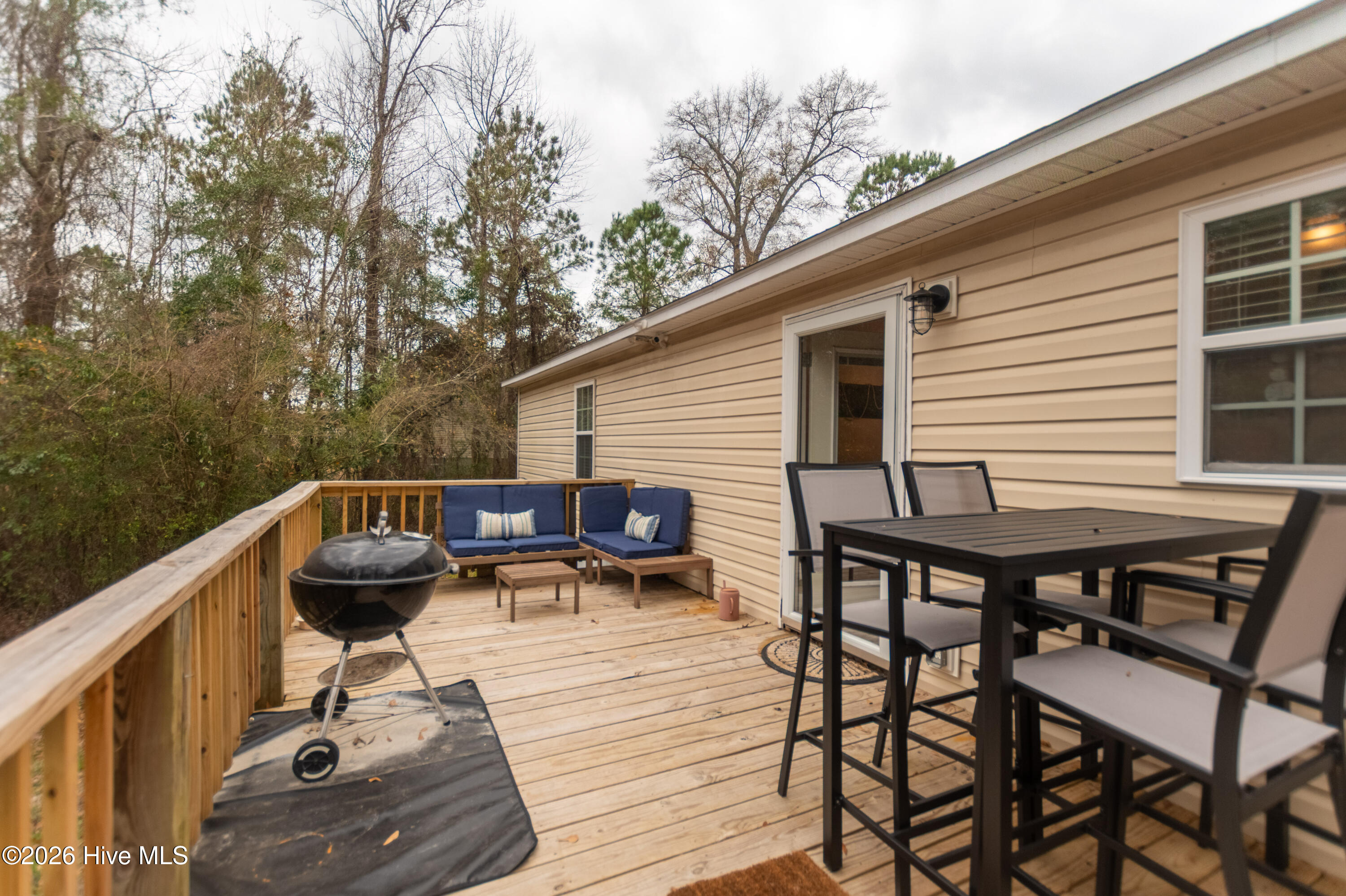 100548656 | Photo 25