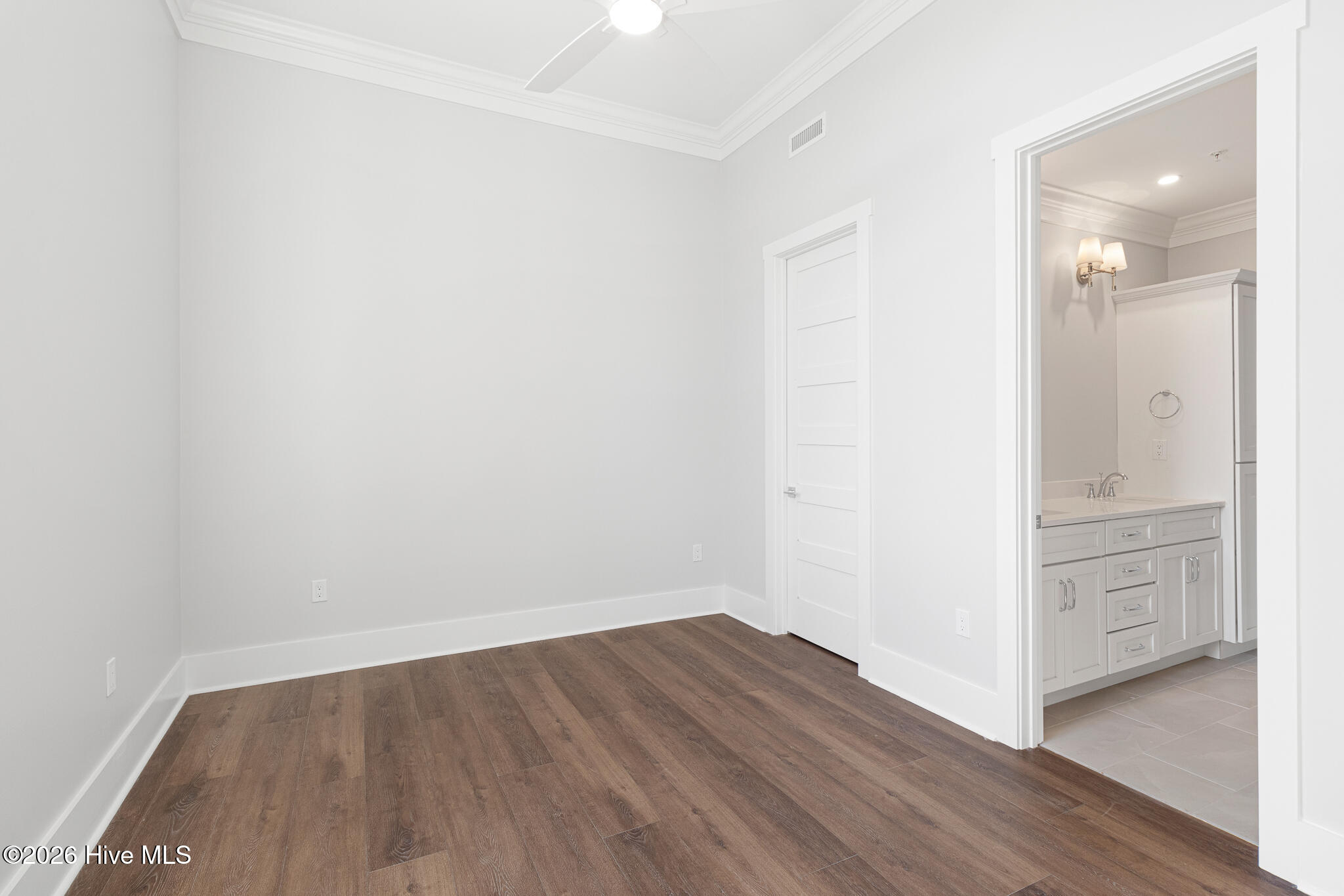 805 Mulberry 