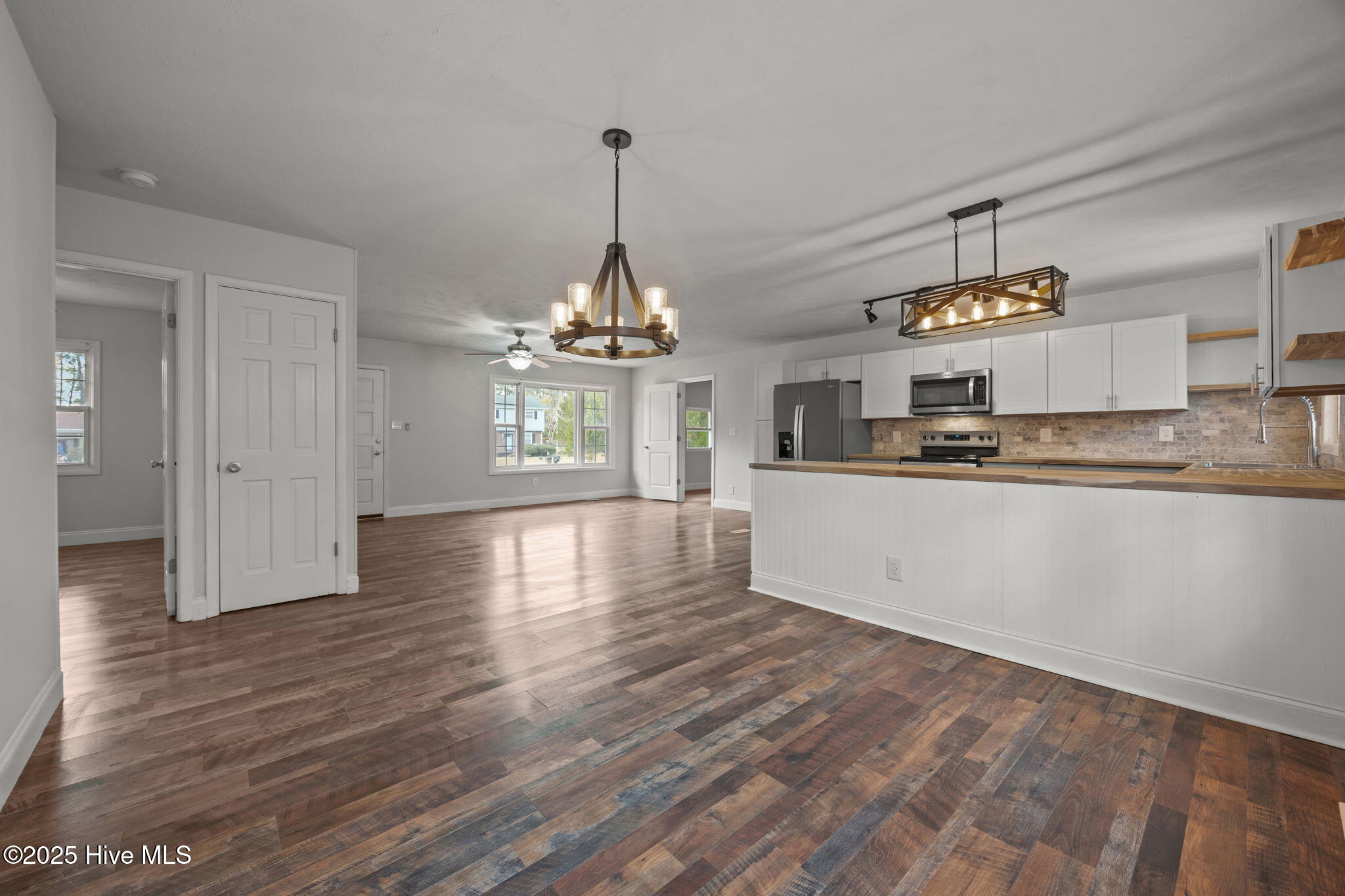 100544874 | Photo 19